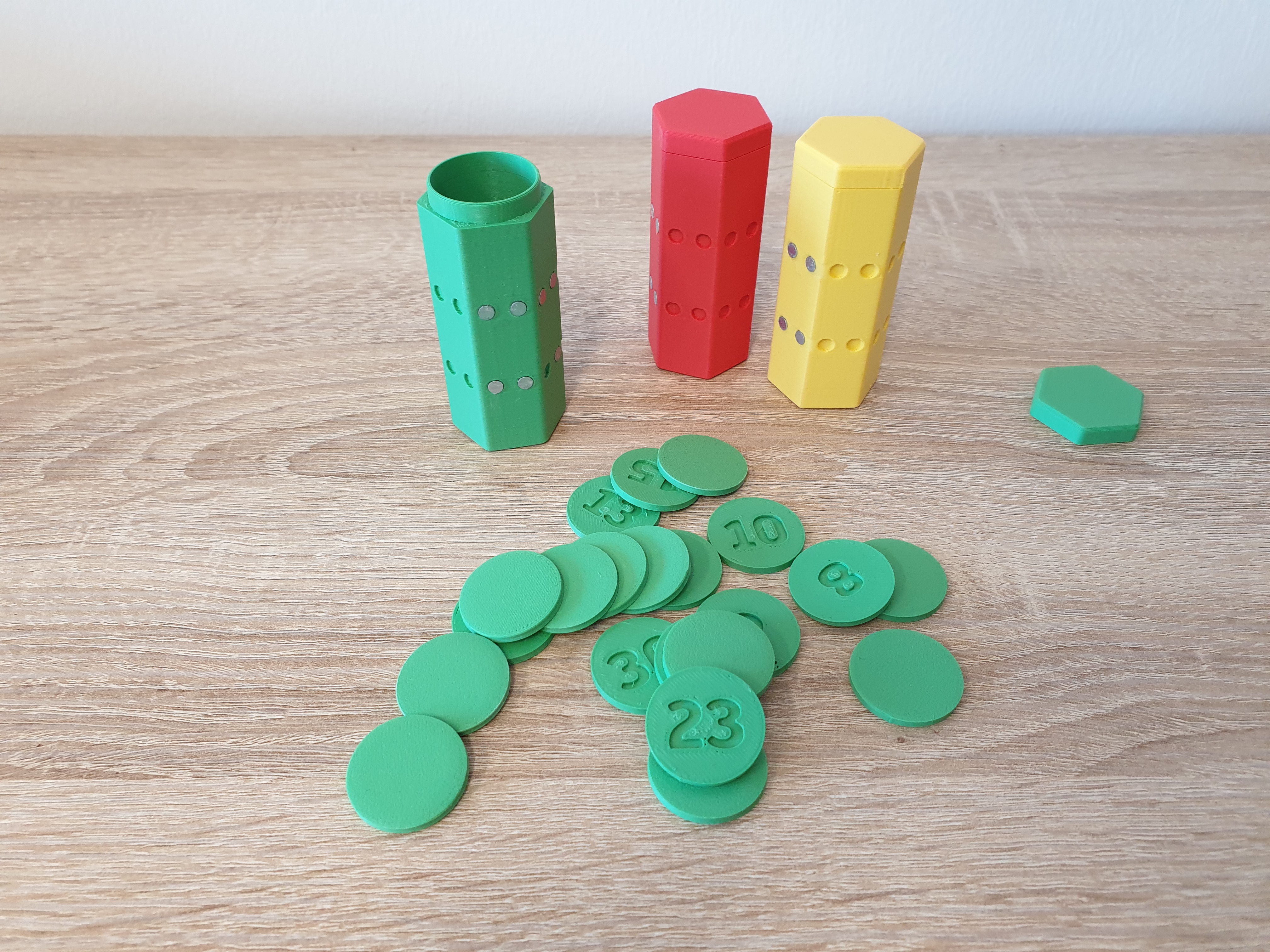Number tokens with stackable box