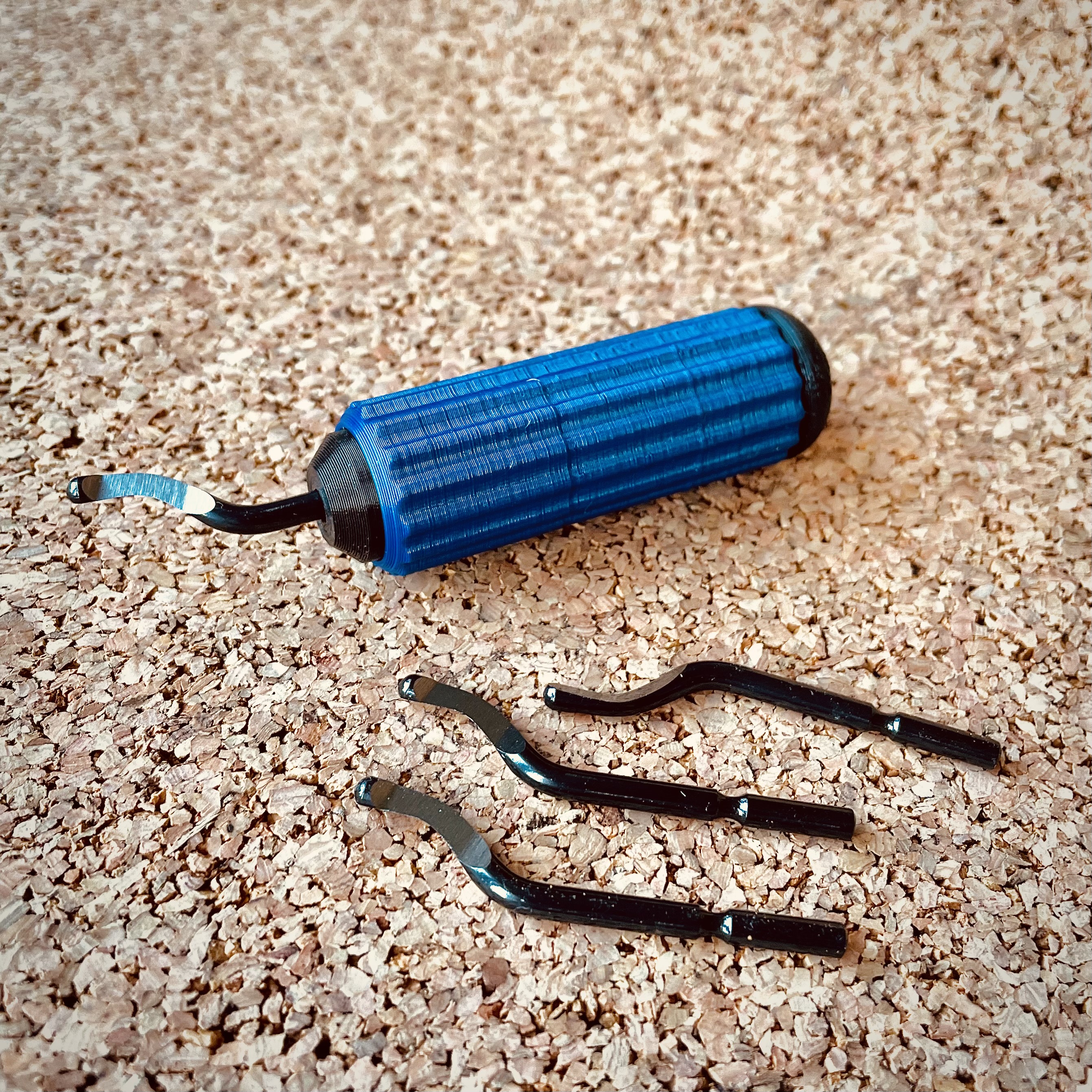 Miniatura 2 do modelo 3D Deburring tool handle - magnetic