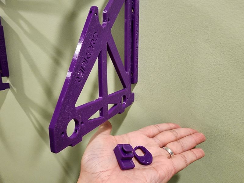 RepRack Hanger Twist-Lock