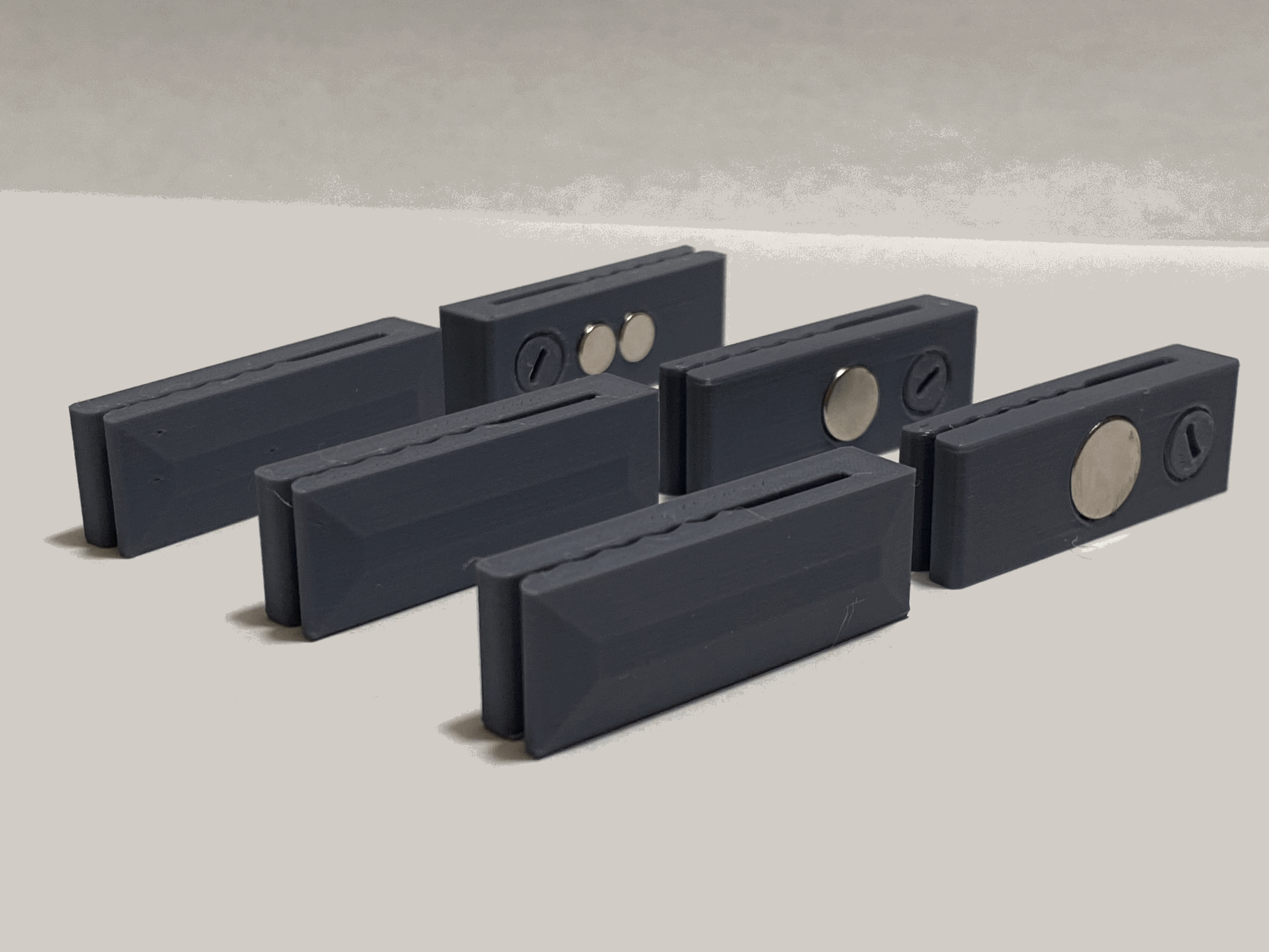 Overlapping Magnetic curtain clips