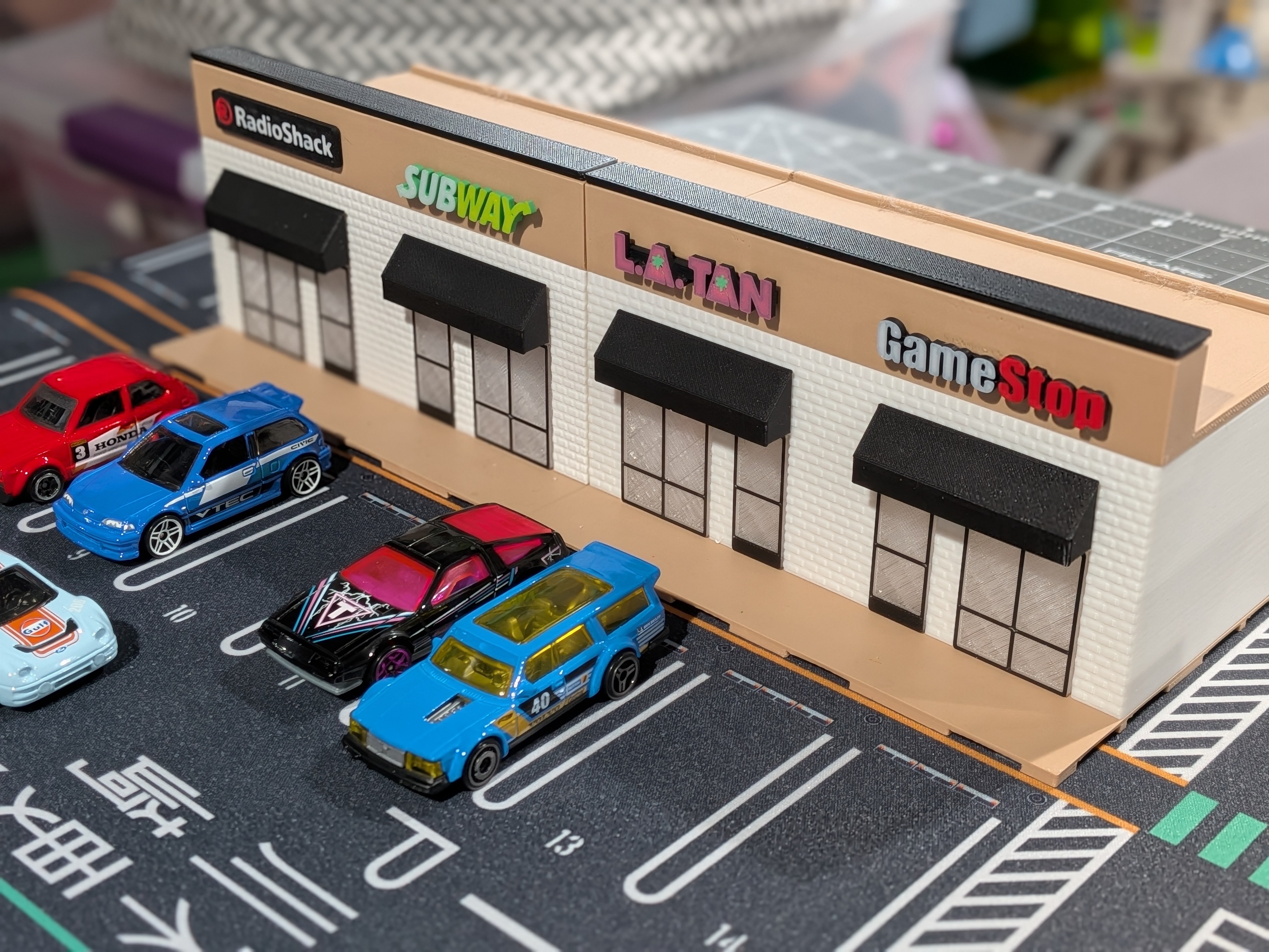 Two-Store Strip Mall Building - 1:64 Scale Diorama — thumbnail 14