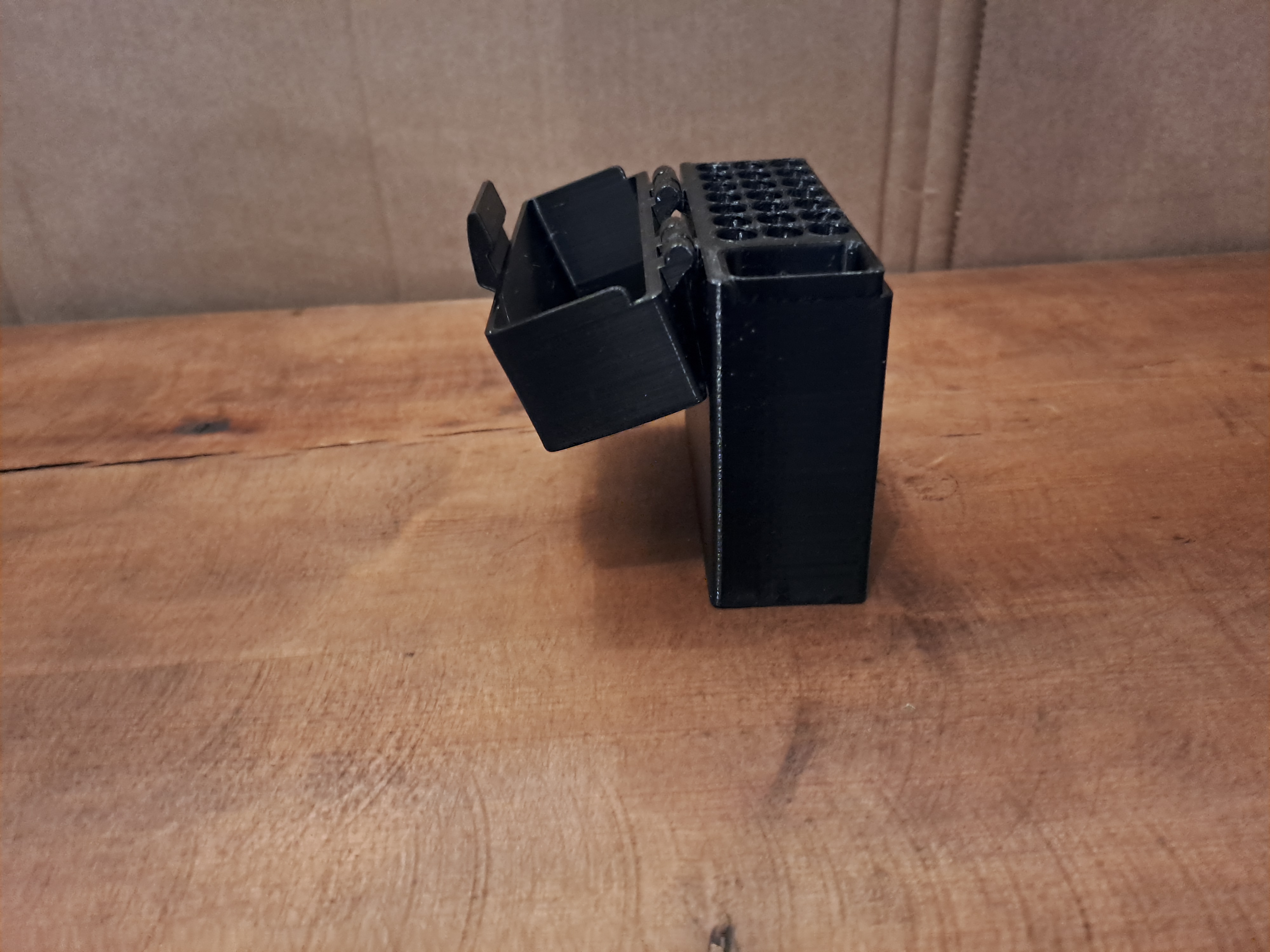 Miniatura 3 do modelo 3D cigarette box