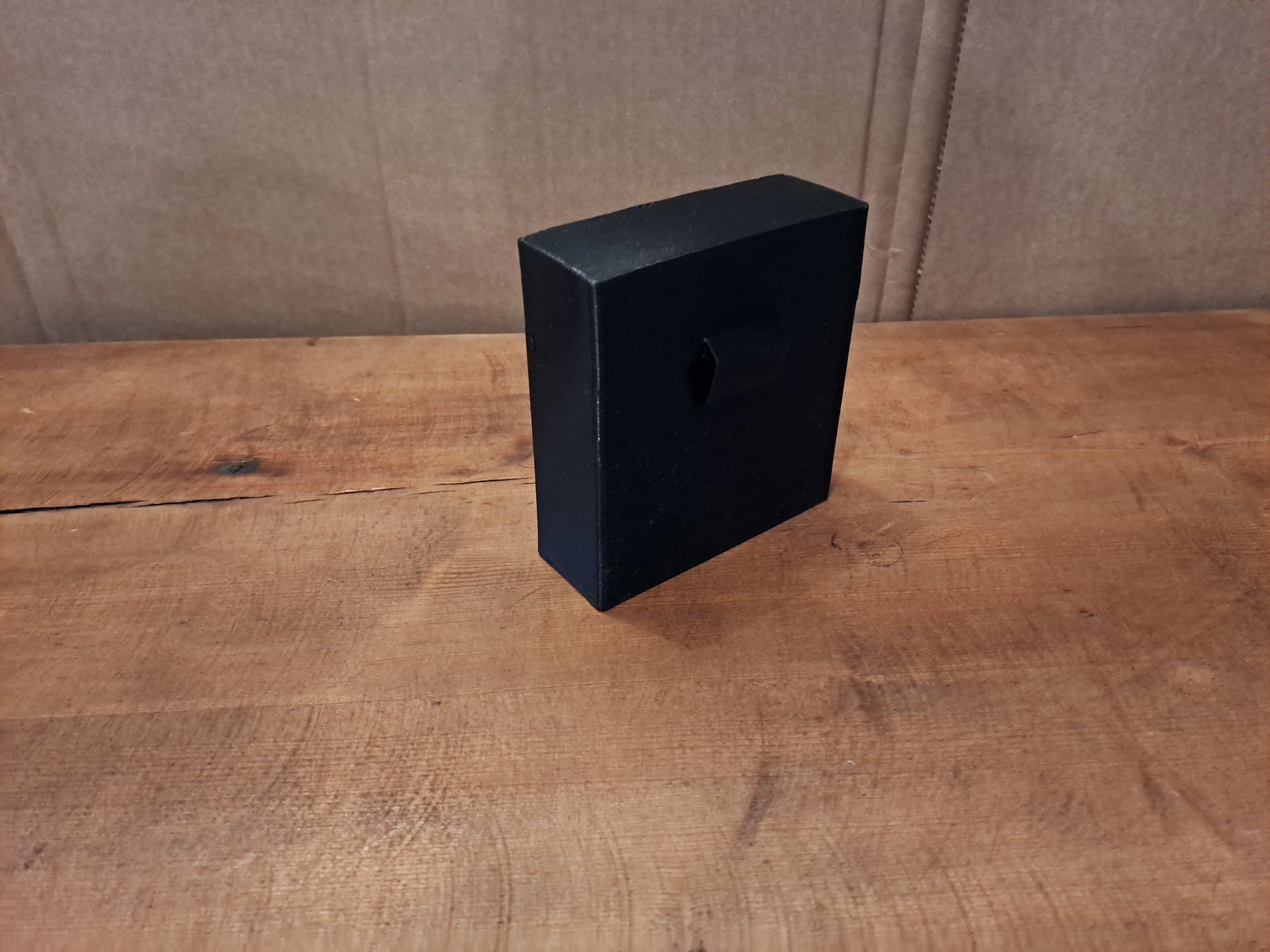 Miniatura 4 do modelo 3D cigarette box