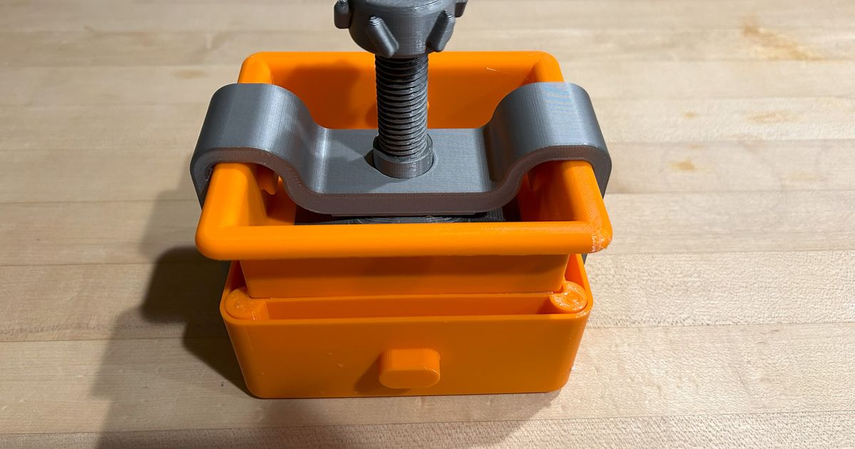 Cheese/Tofu Press by Schaffer.la Download free STL model