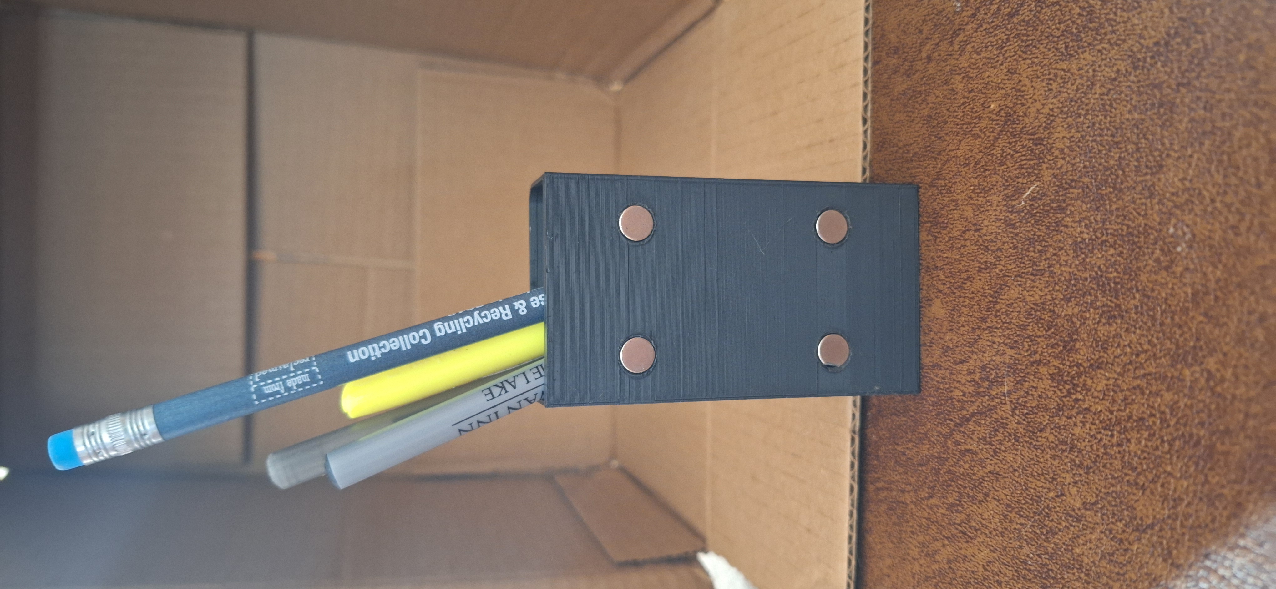 magnetic Pen holder 8x3
