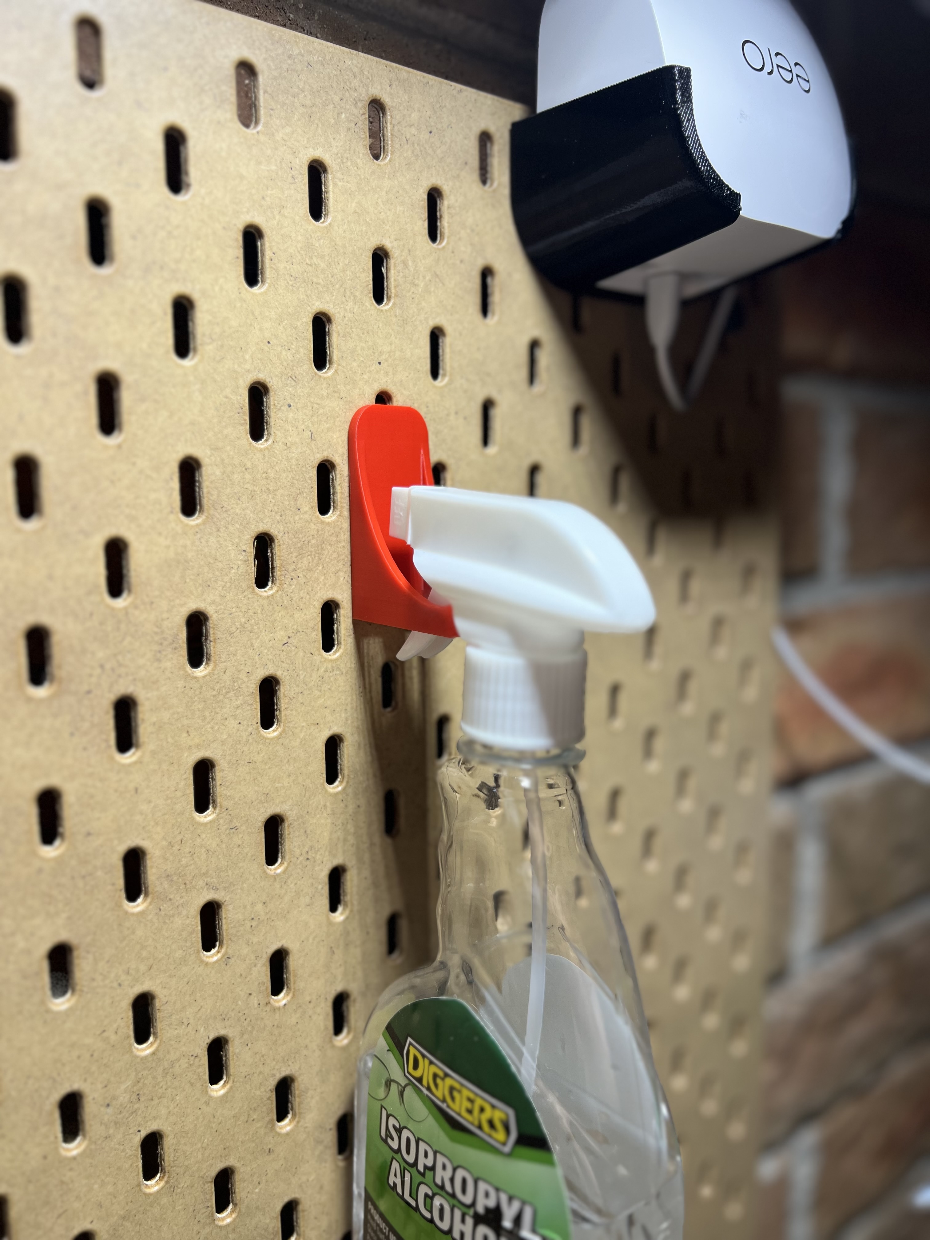 Single & Double Spray Bottle Mounts for SKADIS - T-Nut/Universal Hooks 3D model thumbnail