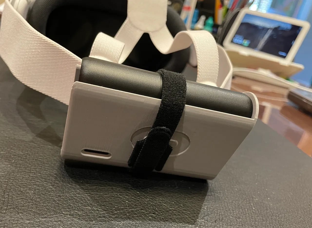 Anker Battery Holder for Quest 3 by Clinty76 | Download free