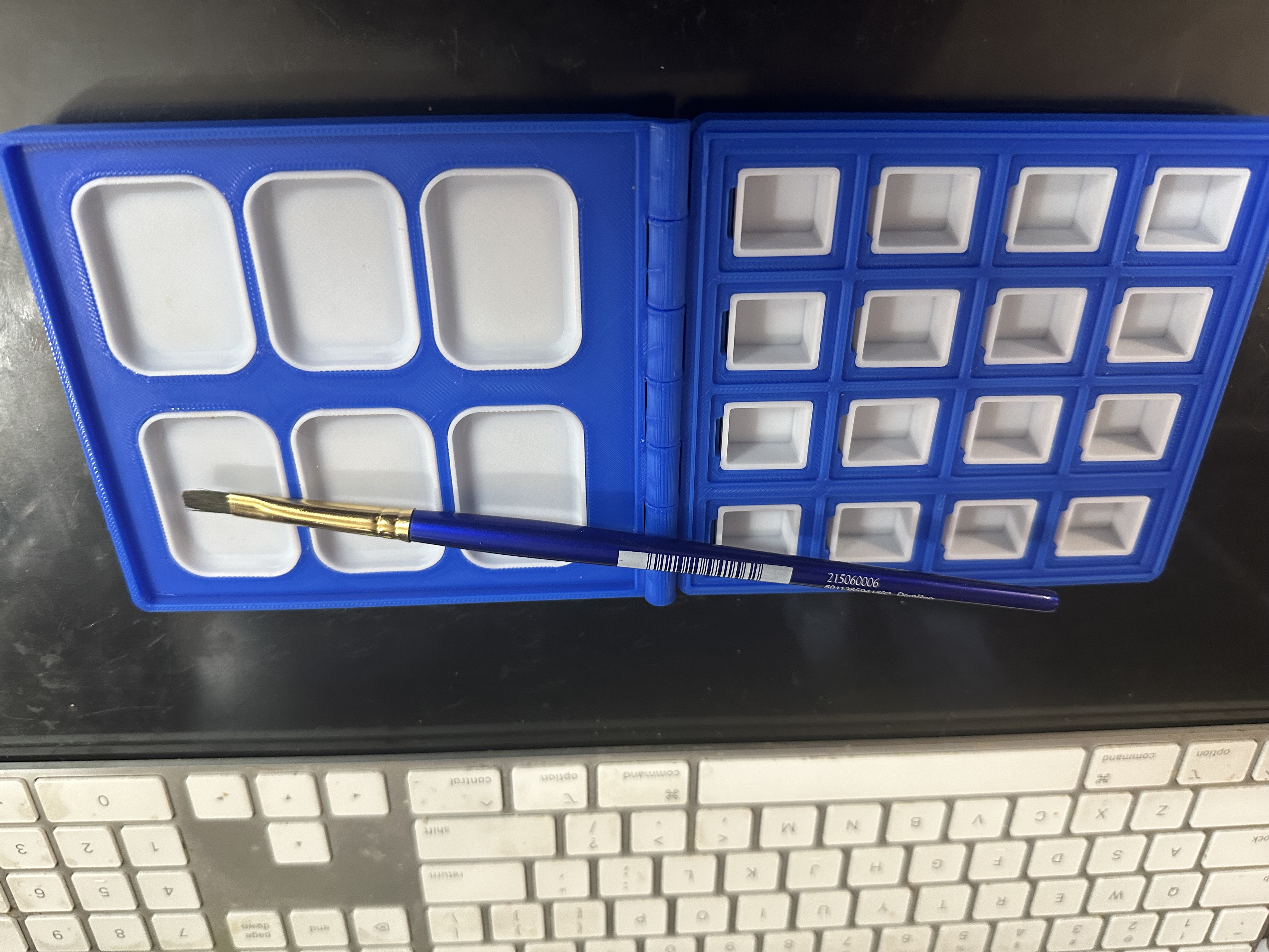 16 Half Pan Watercolor box