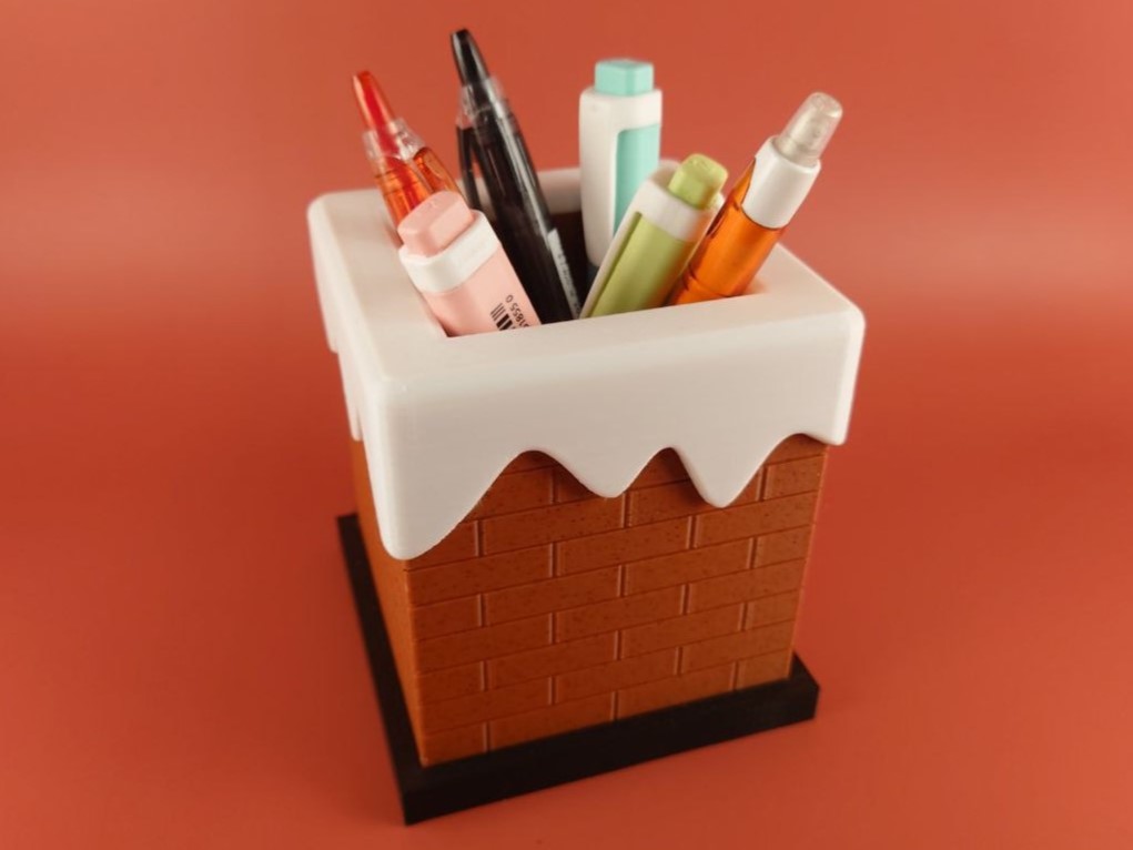 Snowy Chimney Pen Holder