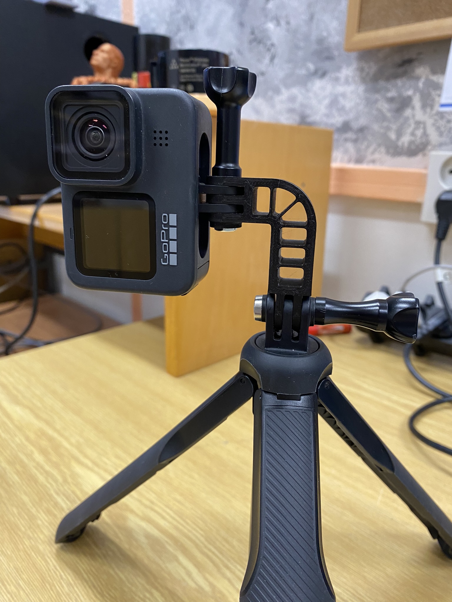 GoPro vertical mount by PataBenda | Download free STL model ...