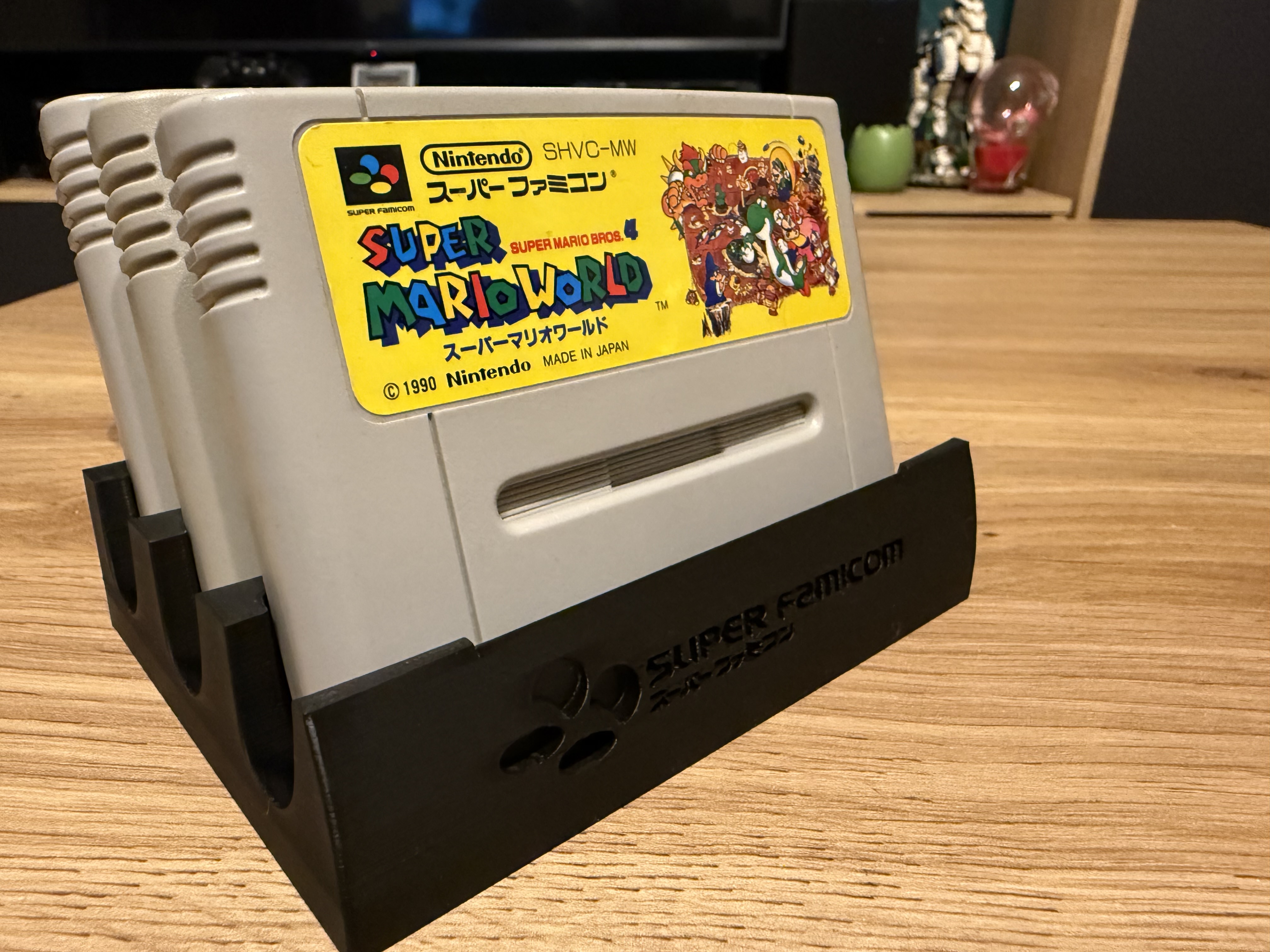 Super Famicom cartridge holder