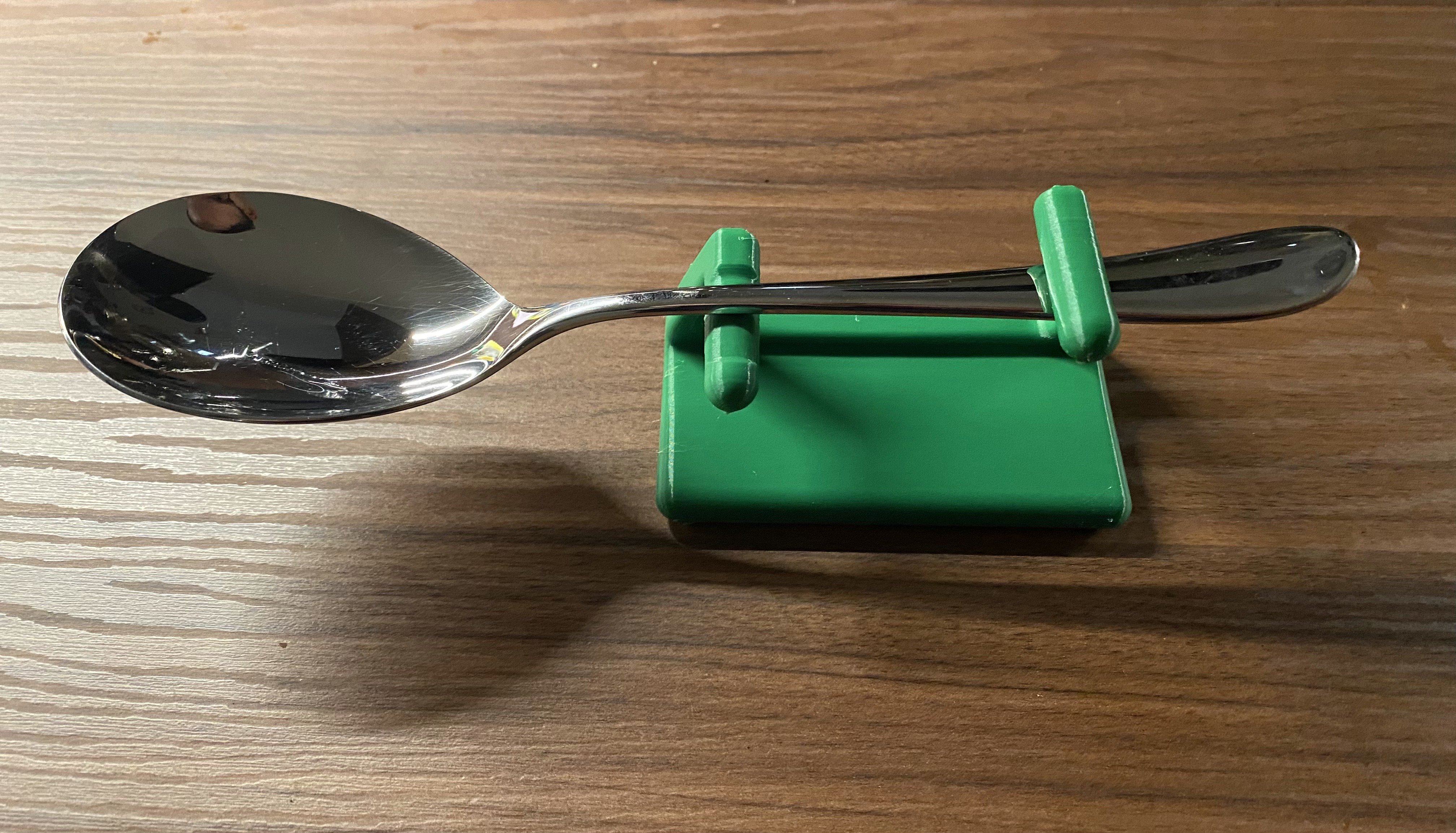 Kitchen Utensil holder with anti-slide-off grooves 3D model thumbnail