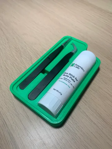 Glue and pliers organizer