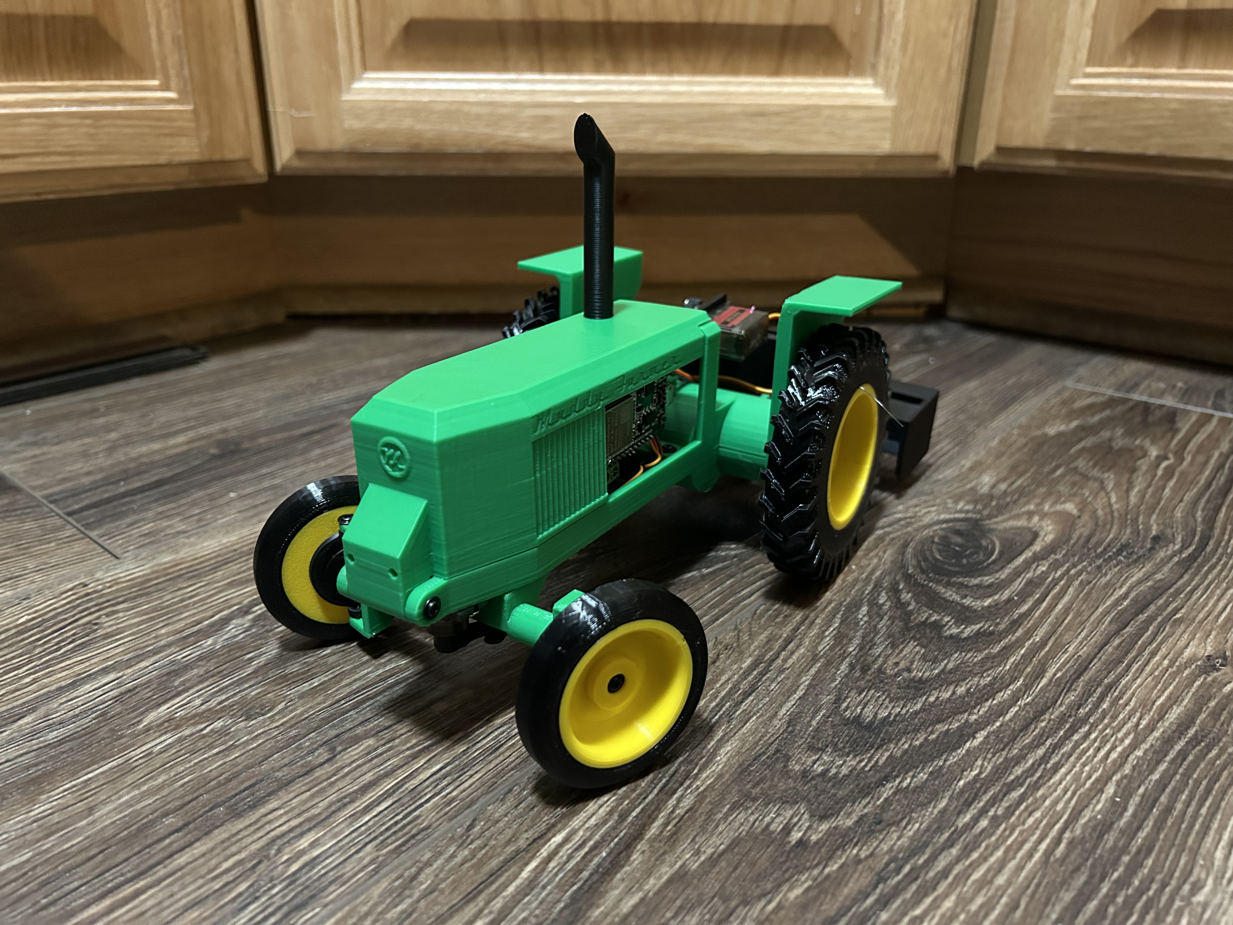 Mini RC Tractor