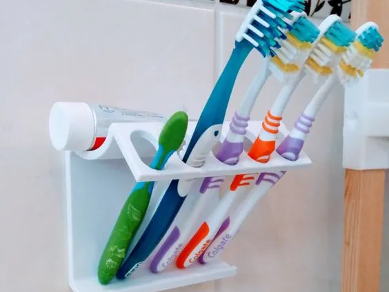 Brush Teeth Holder