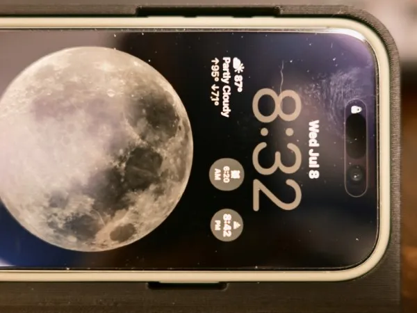 iPhone 17 DN40 Dock - Original Silicone Case WITH CUTOUTS - Made by: ScottYu-Jan and OVERWERK