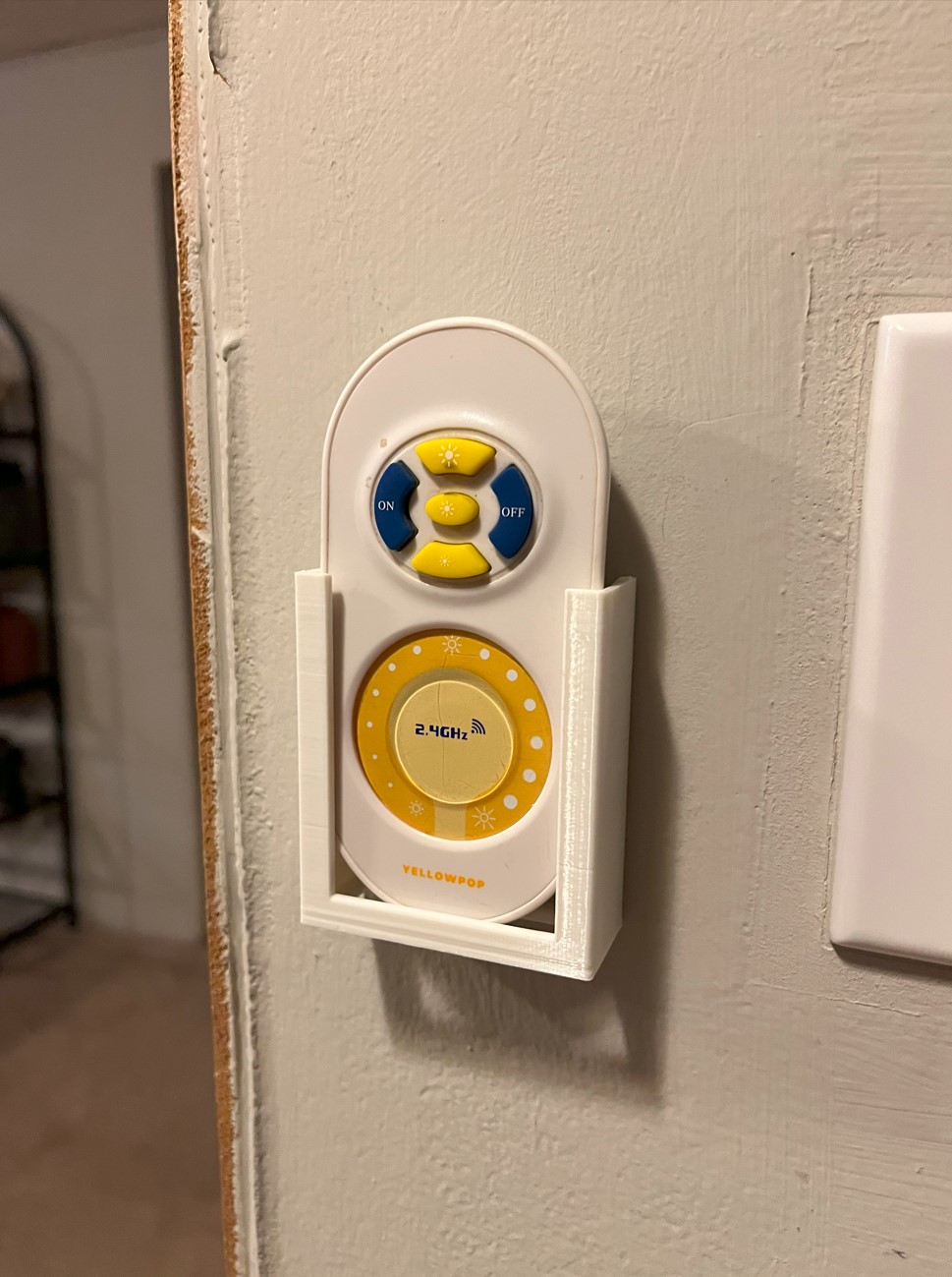 Miniatura 2 do modelo 3D Remote Control Wall Mount