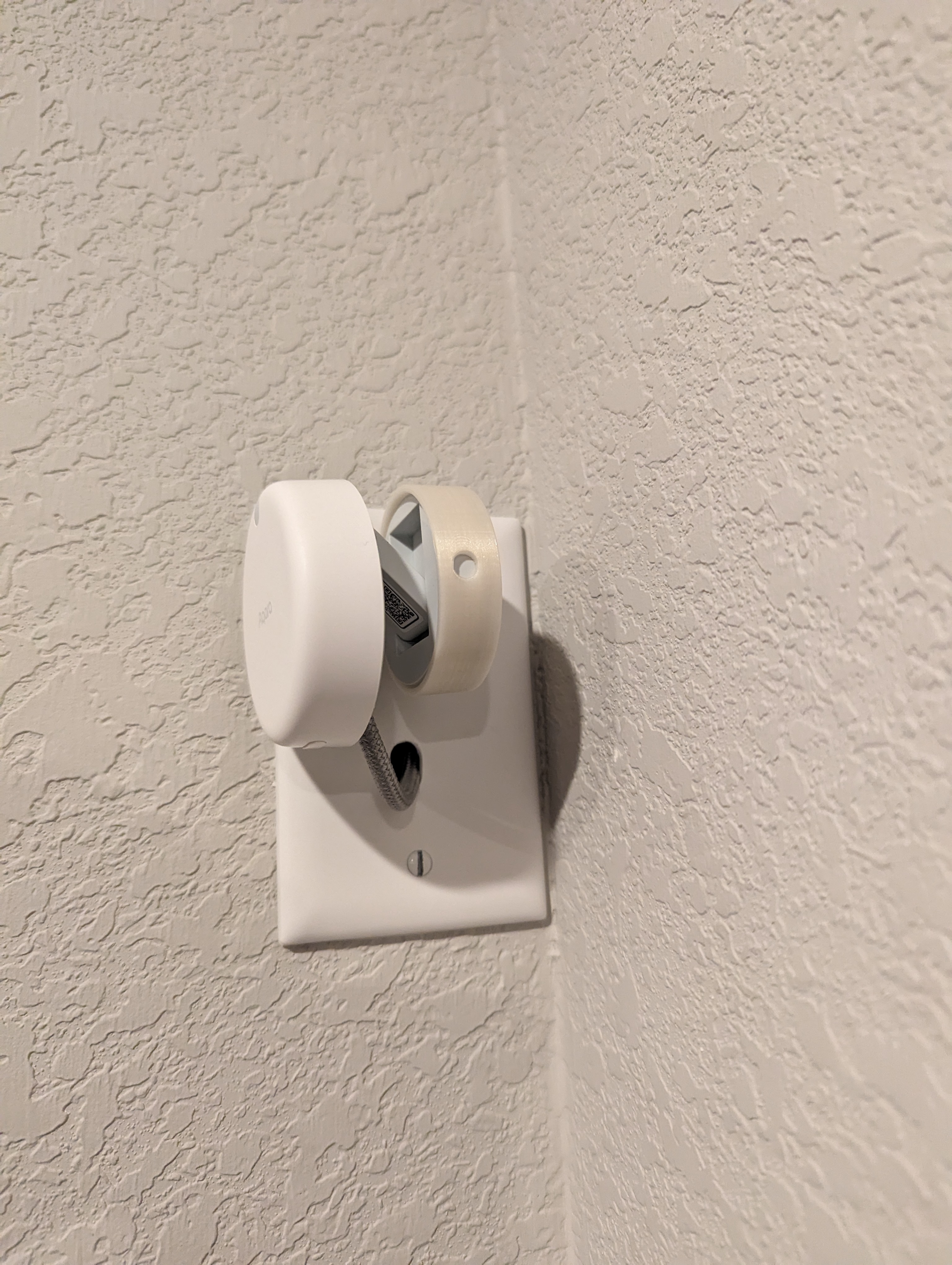 Aqara Presence Sensor FP2 Faceplate or Wall Mount
