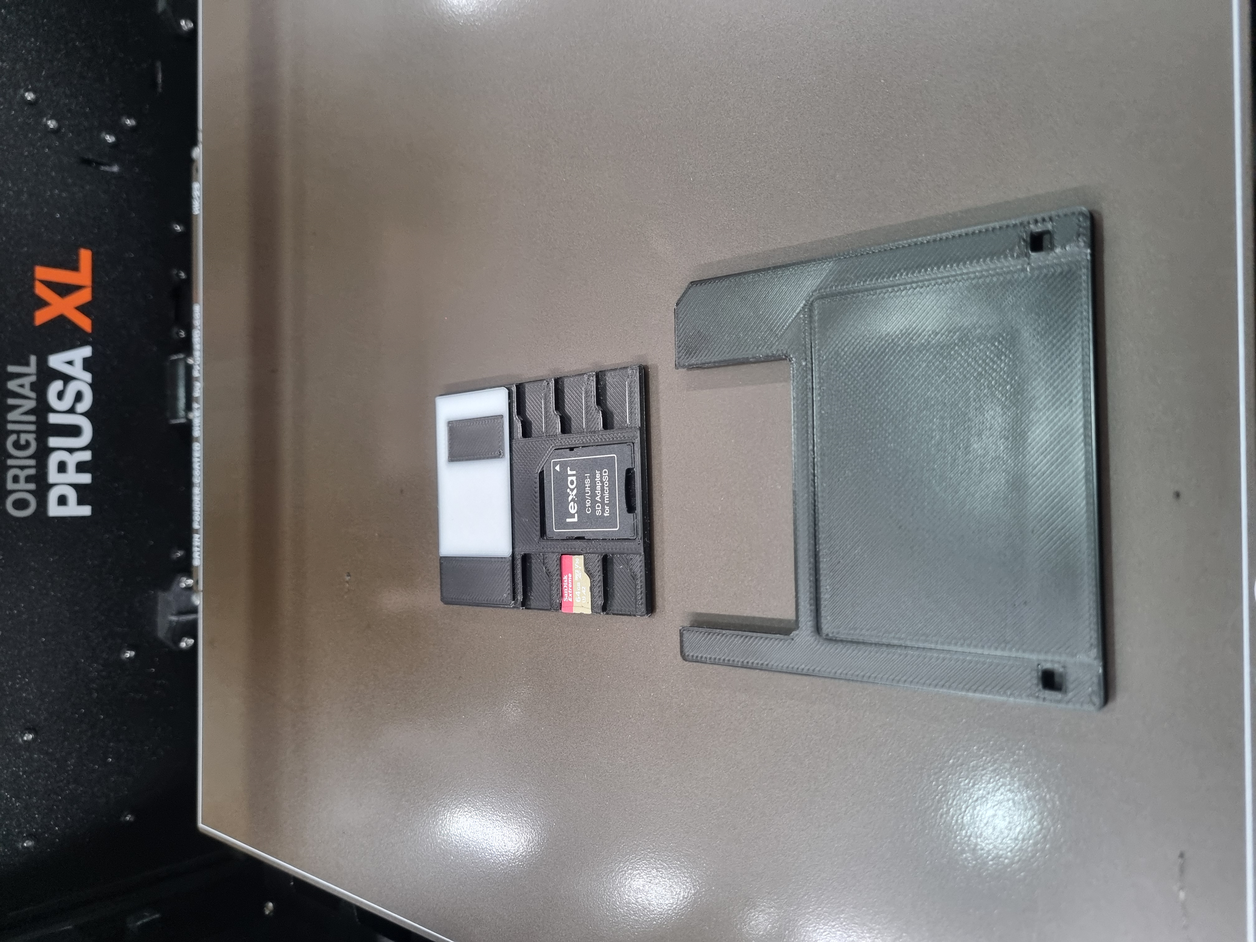 3.5" Floppy Disk SD/microSD Card Holder