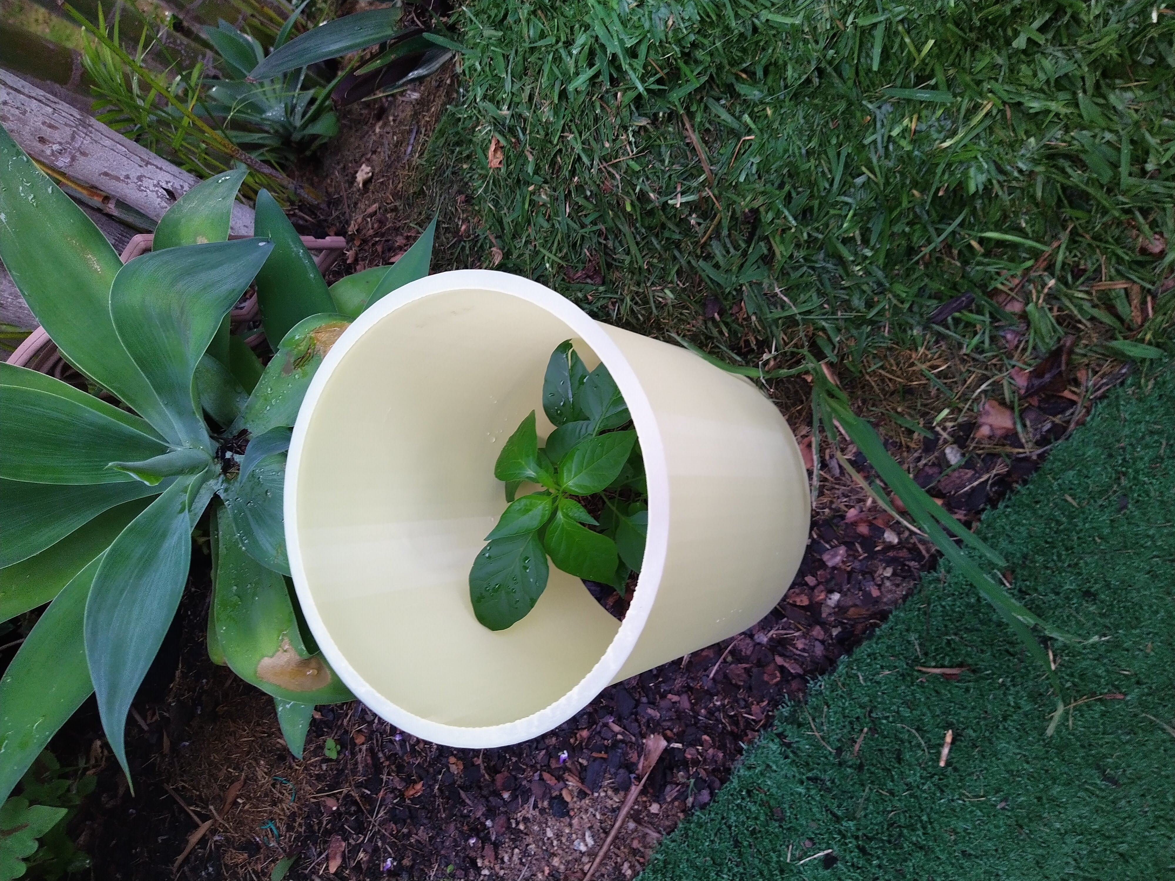 Miniatura 2 do modelo 3D PLANT COVER PROTECTOR