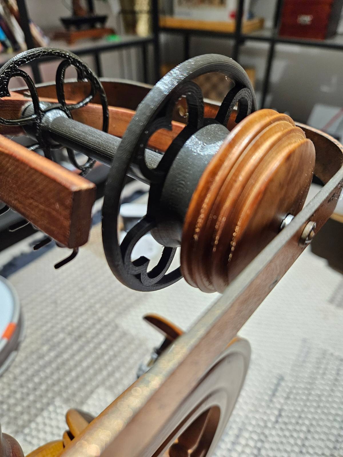 Pipy Wendy spinning wheel bobbin no drilling by Lawyer_layer