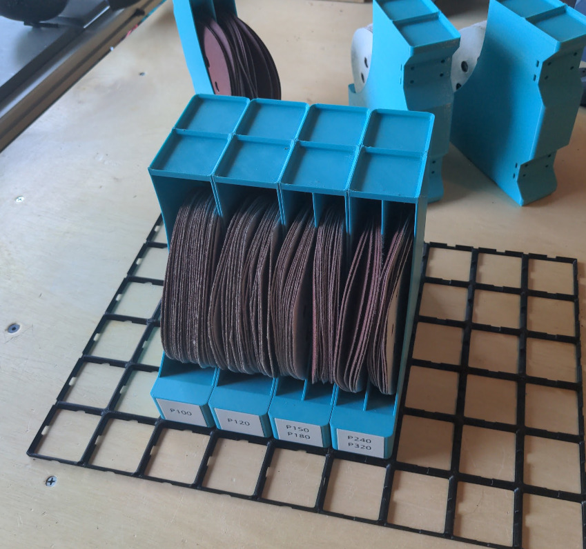 Connected Gridfinity-Compatible 5-Inch Sanding Disc Organizer