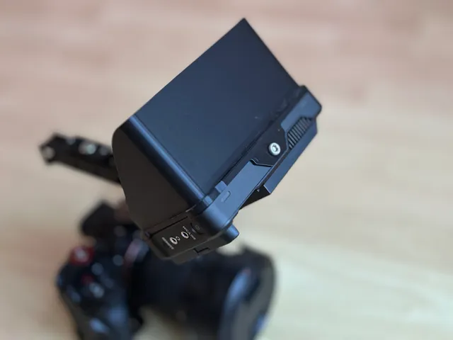 Atomos Ninja / Shinobi V - Sunhood / without support!