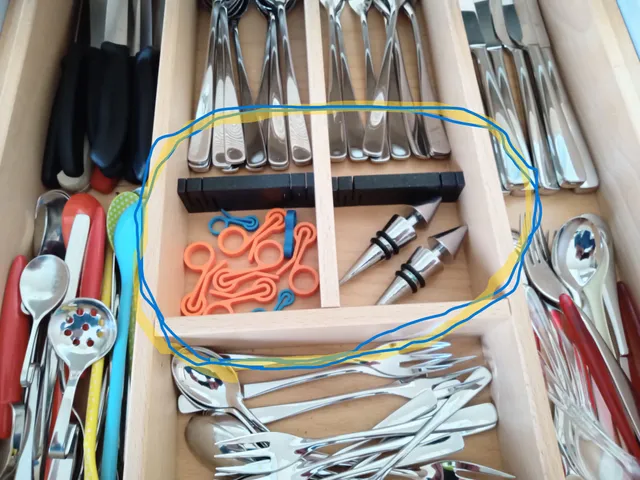 Unterteiler für Schublade / divide wall for drawer organizer