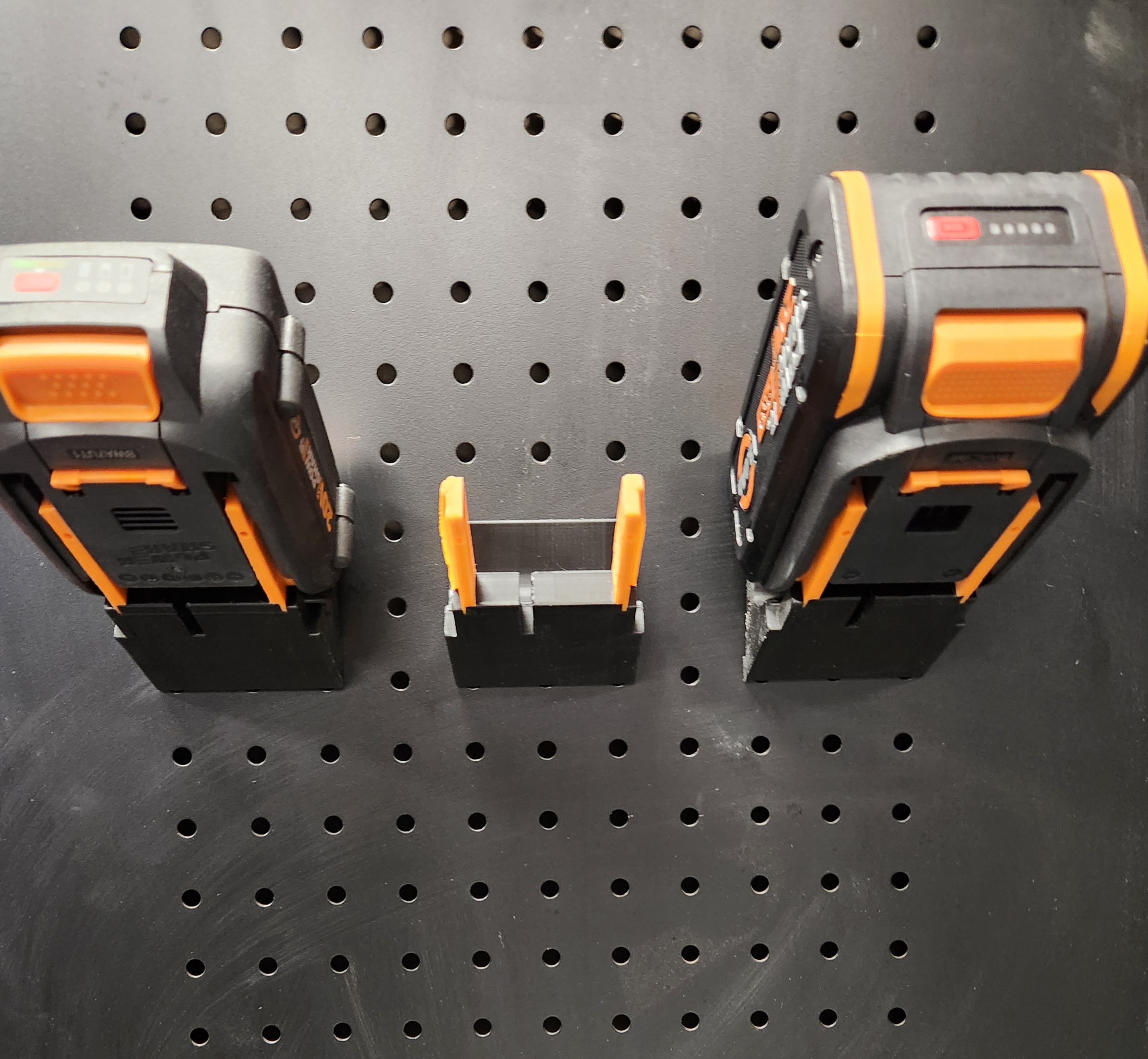 Worx Battery Holder for 1 Inch Pegboard by mooshue Download free STL