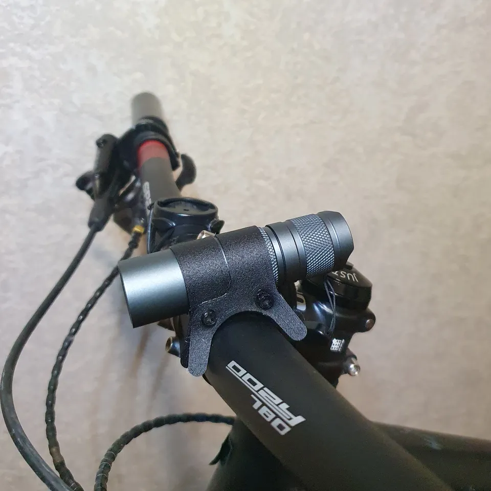 Flashlight bicycle handlebar mount by carrottread Download free