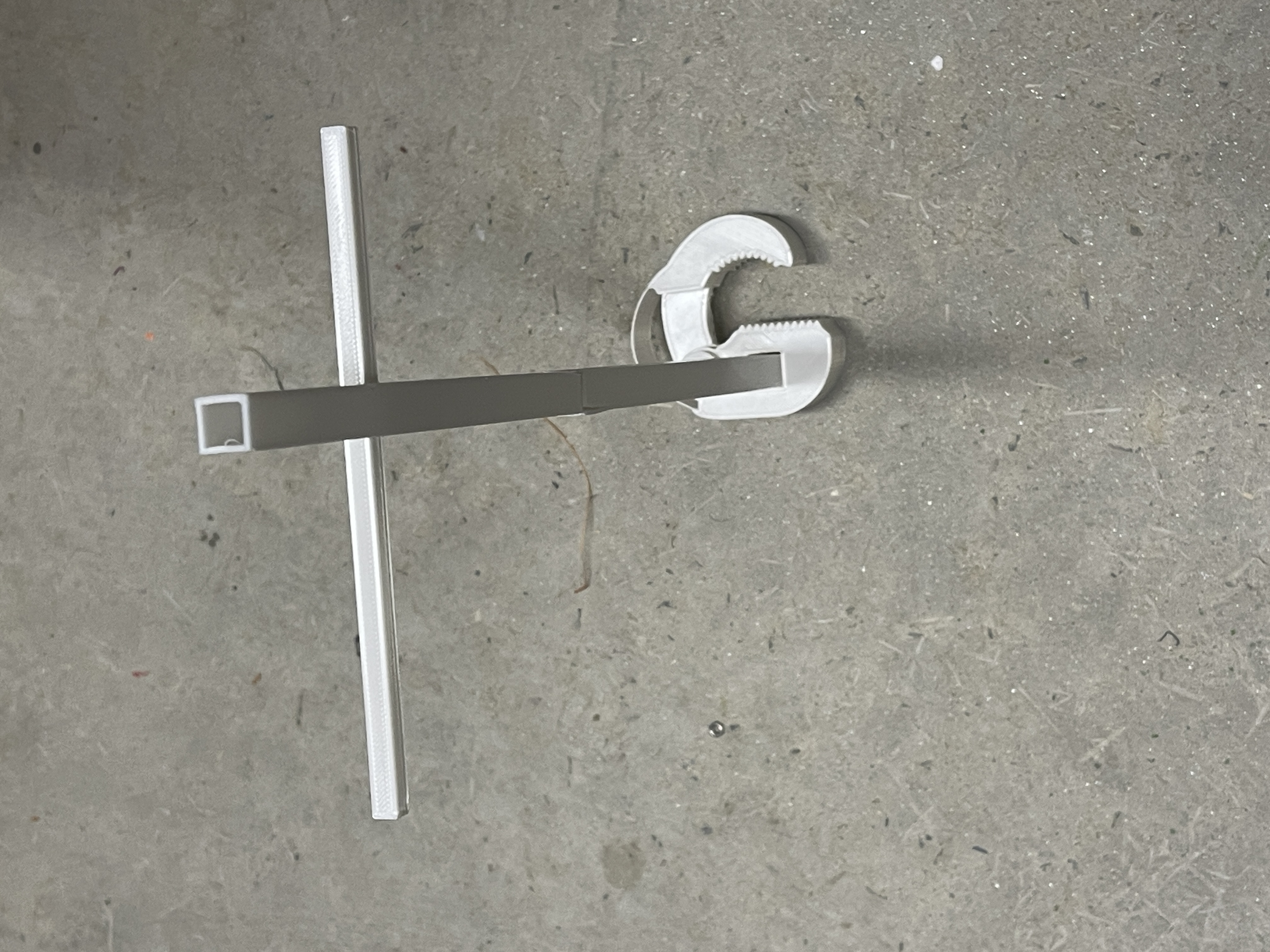 Miniatura 2 do modelo 3D Basin Wrench