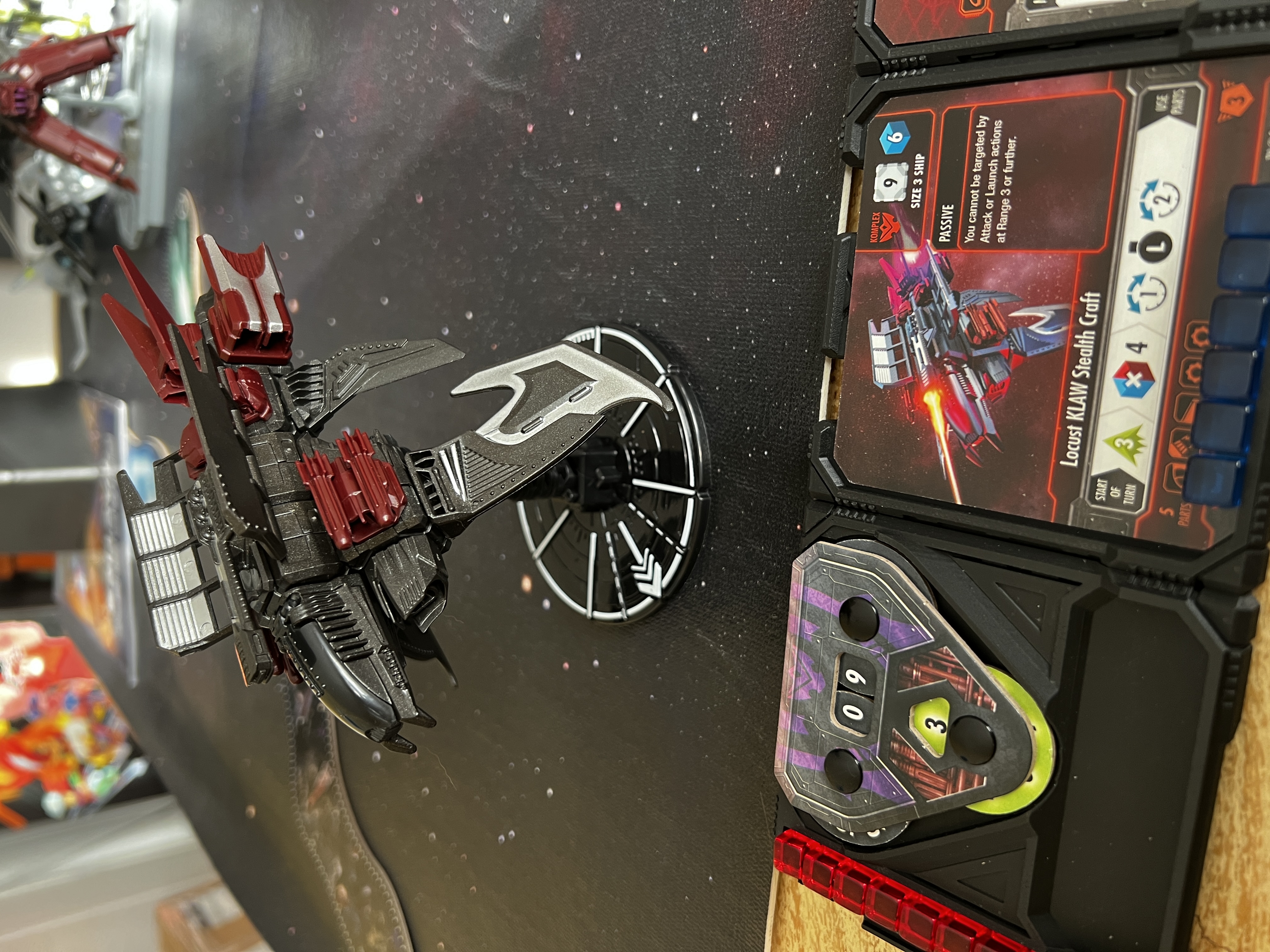 Snap Ships - Locust KLAW Stealth Craft - Mount
