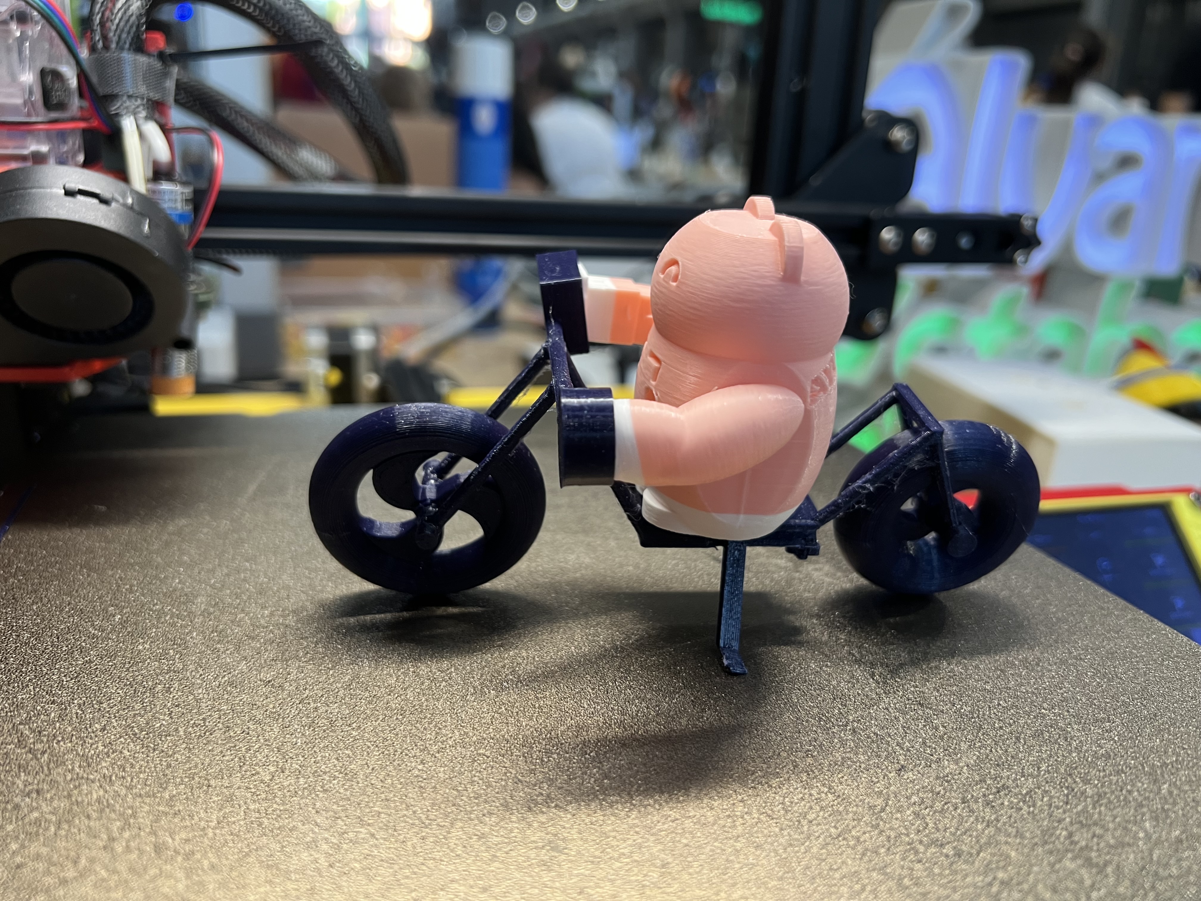 Moto Helpi Ayudame 3D