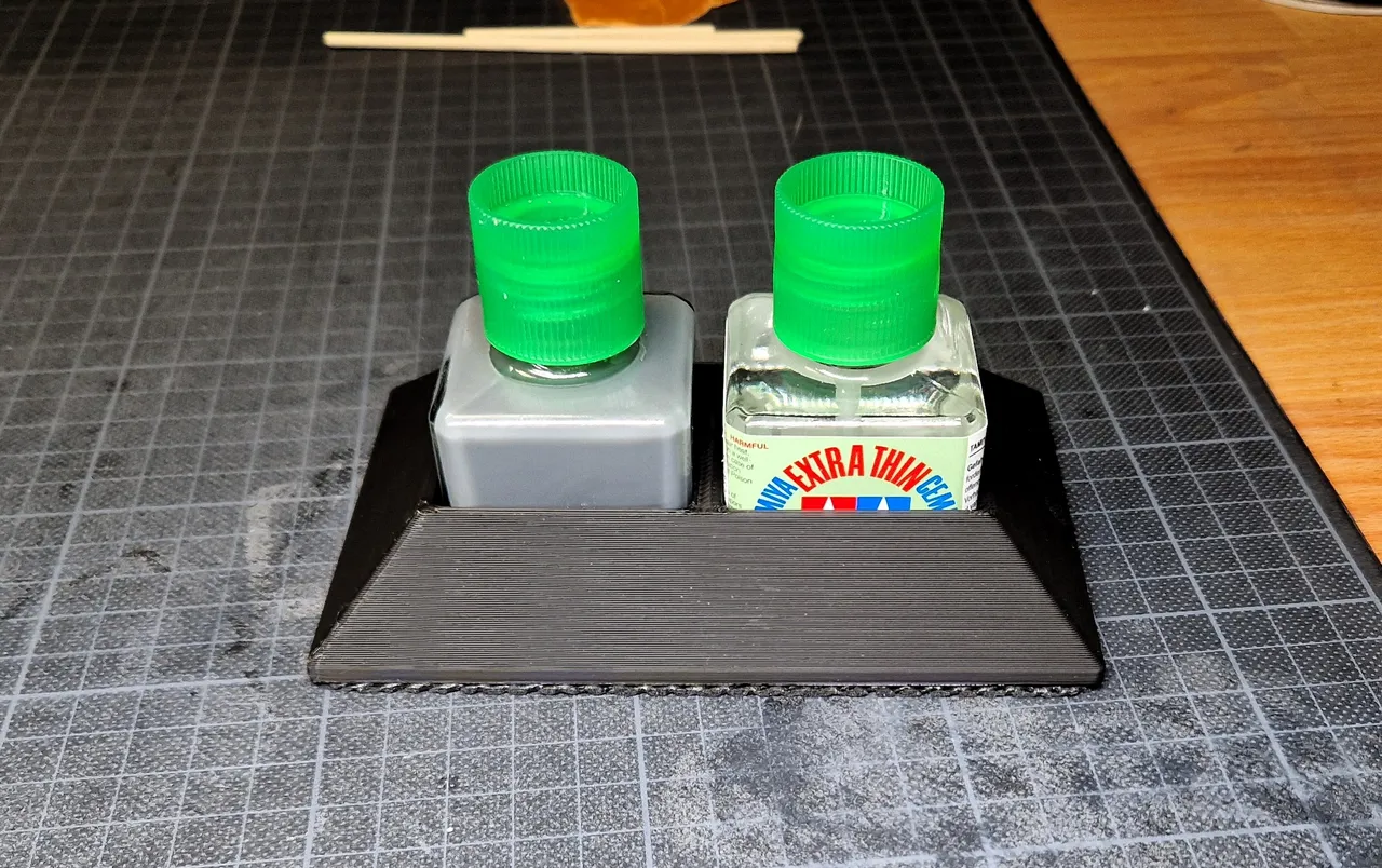 Tamiya Square Bottle Stand (extra thin cement or panel liner) by