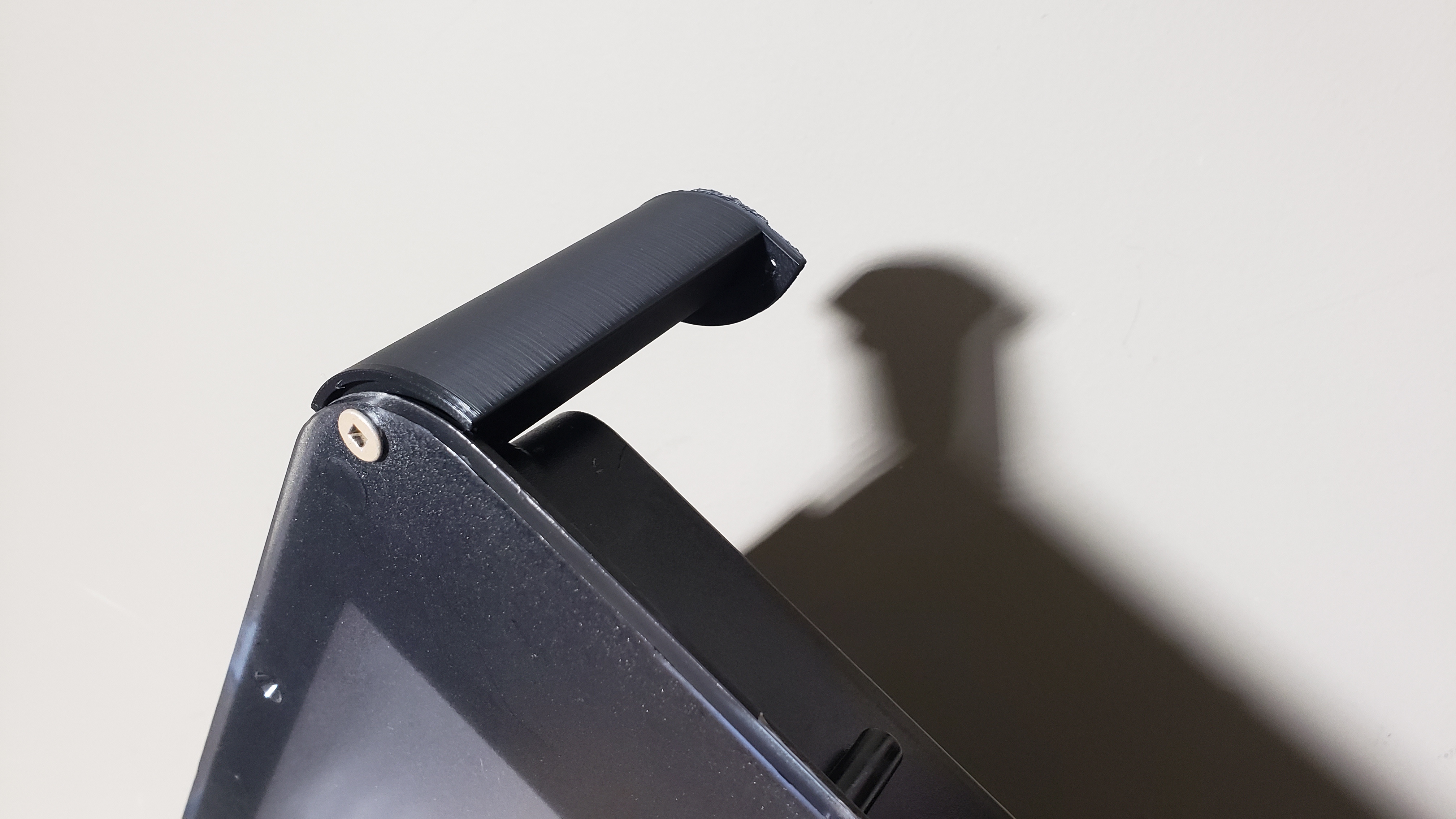 Mounting bracket for large / deep sign - crosswalk