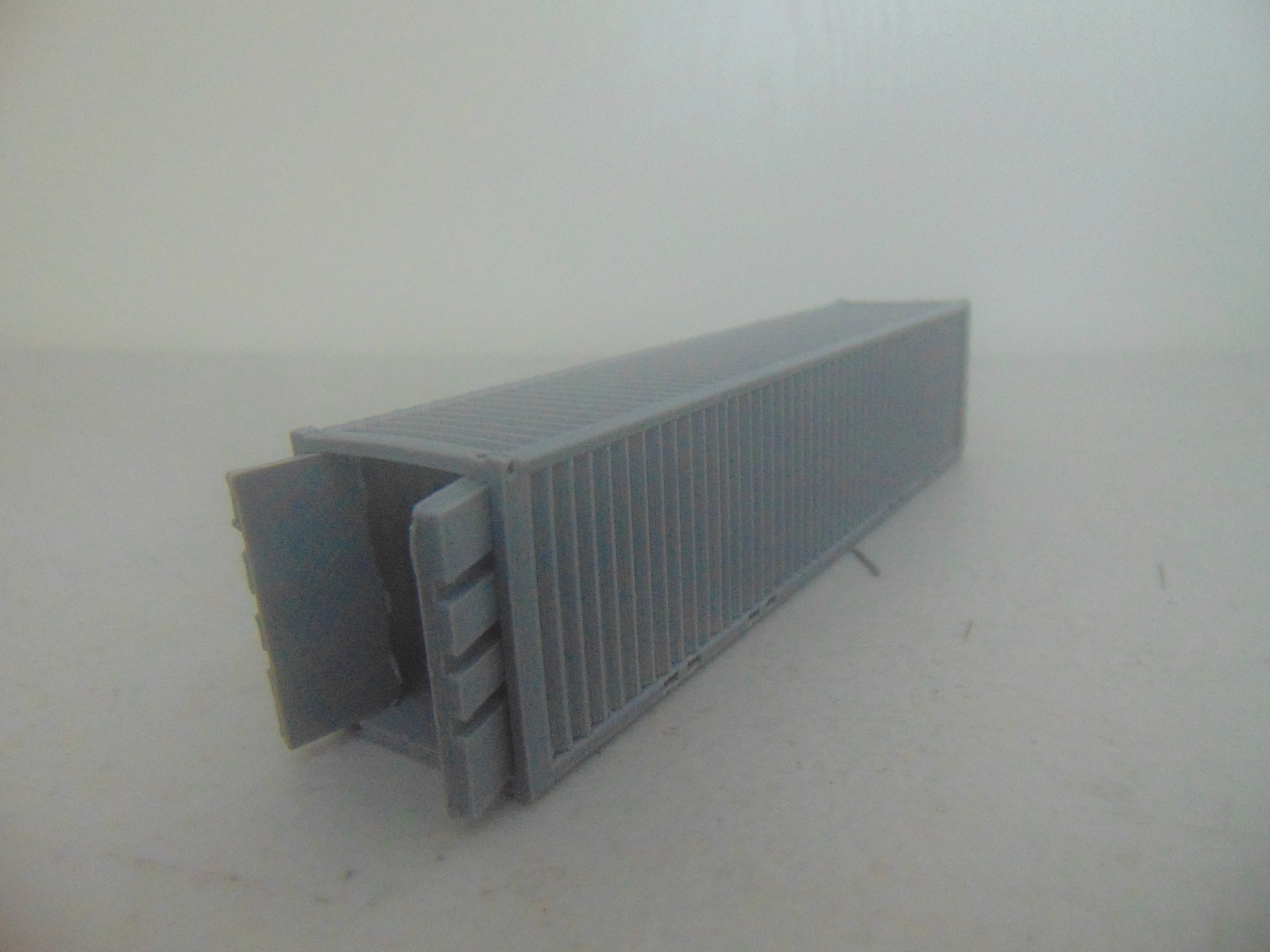 Ho scale 40' Shipping container