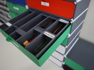 Rugged Storage Box, Parametric and Customizable by bulbasaur0
