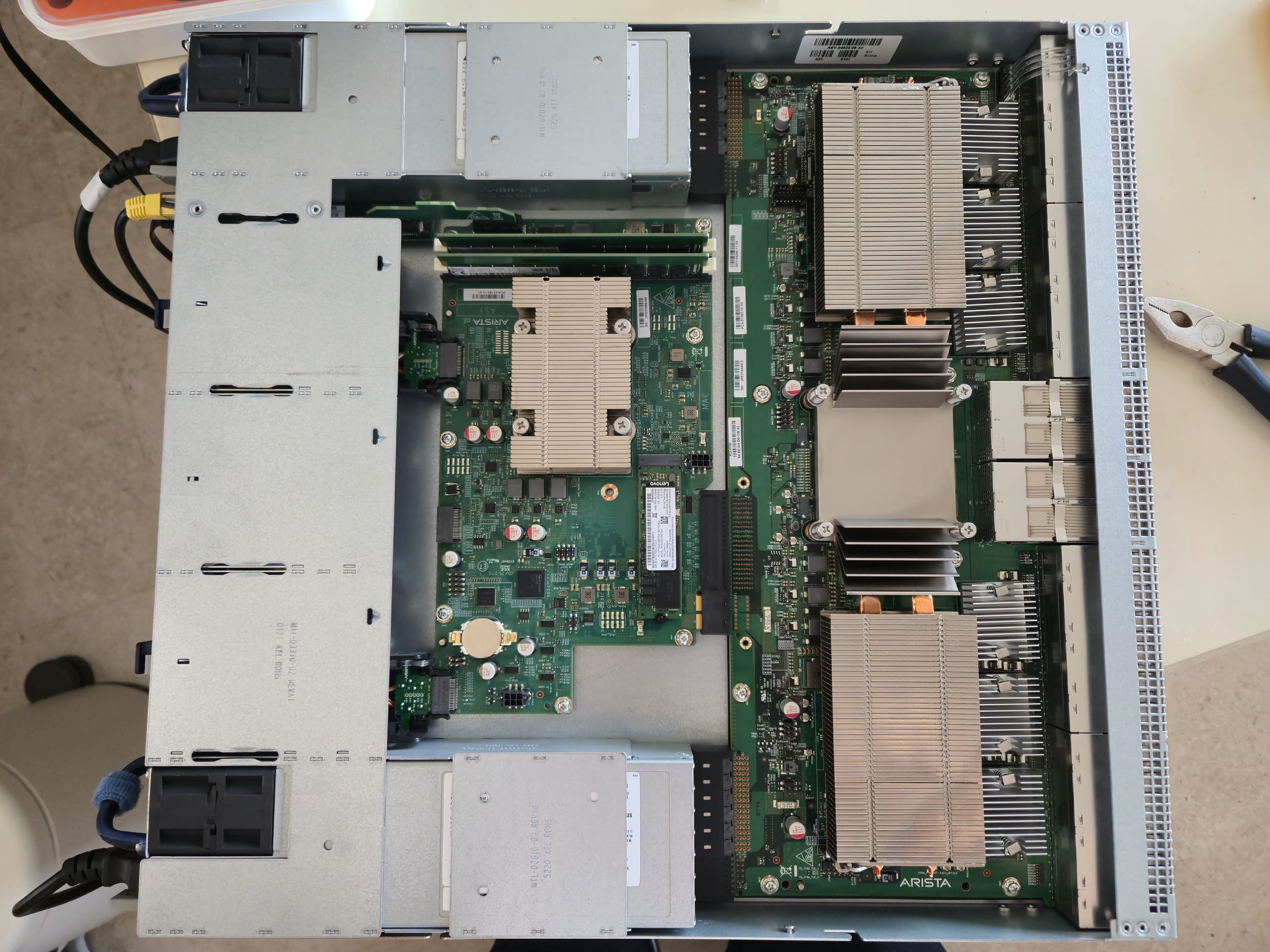 7050TX3 ssd stand
