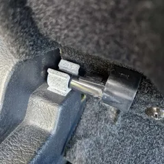 Hyundai Coupe, Tiburon, Tuscani Parcel Shelf Clip