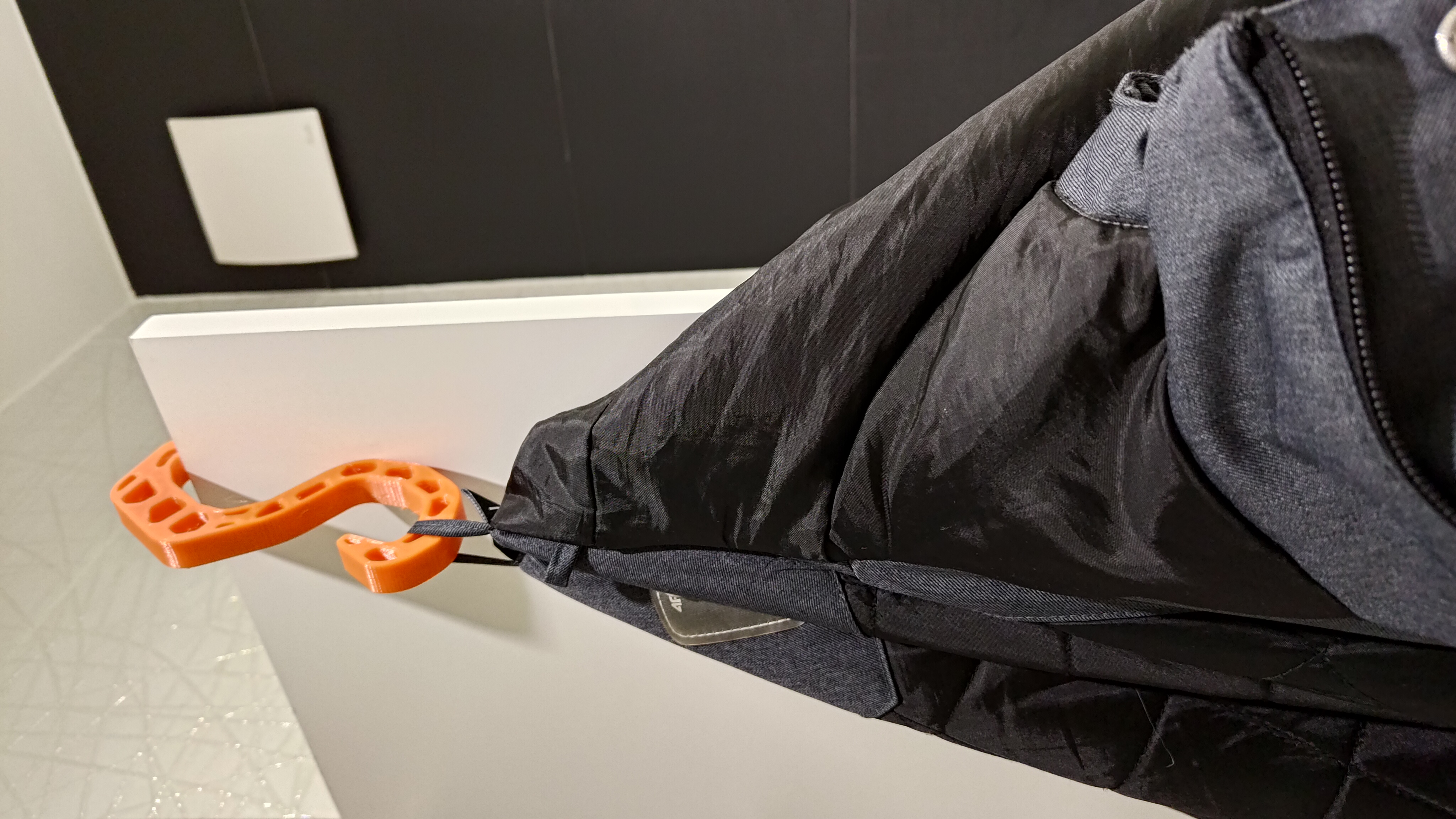 Voronoi backpack/jacket/stuff hook