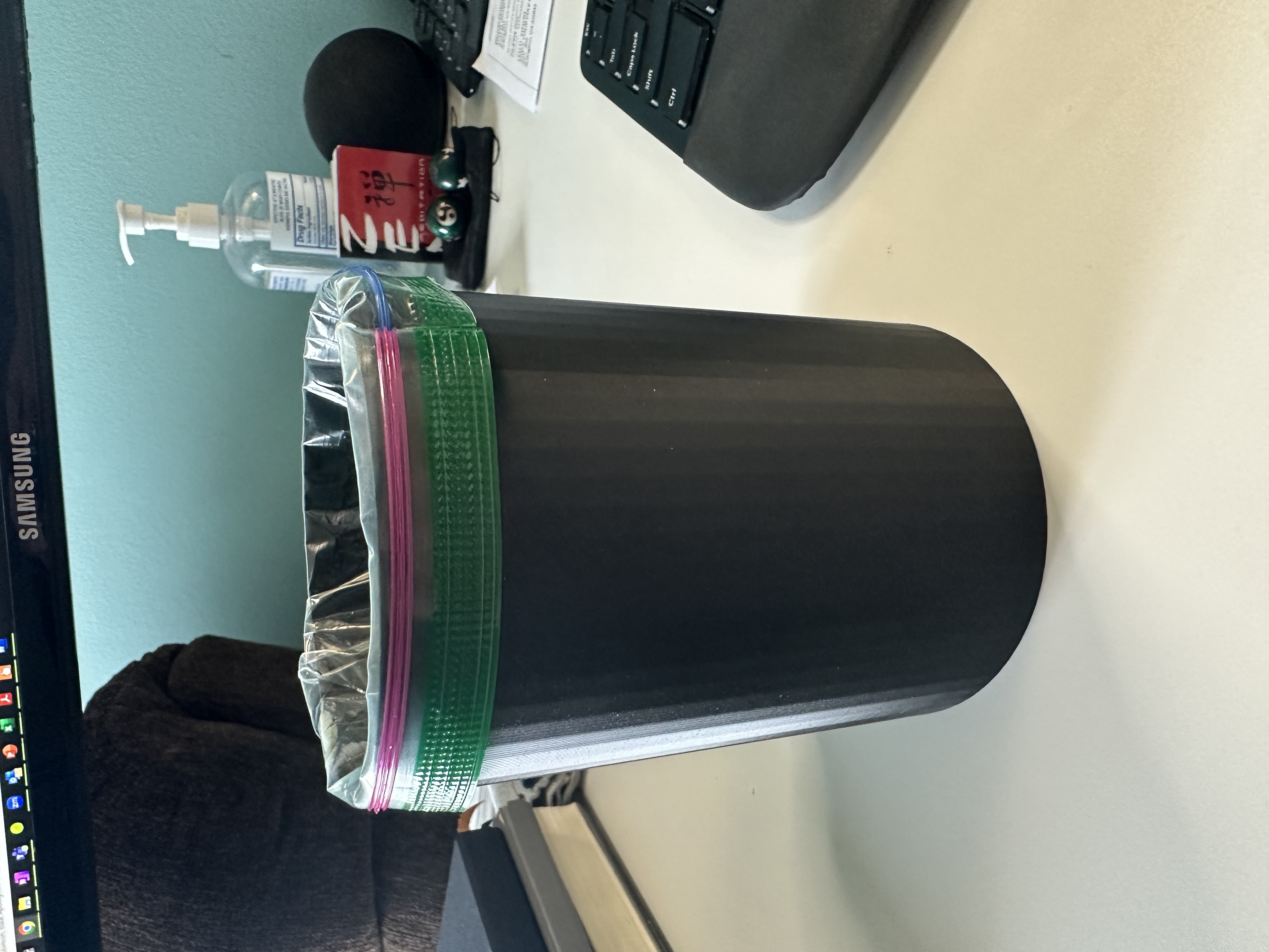 Mini Ziploc Trash Can For Cars/Desks/Etc