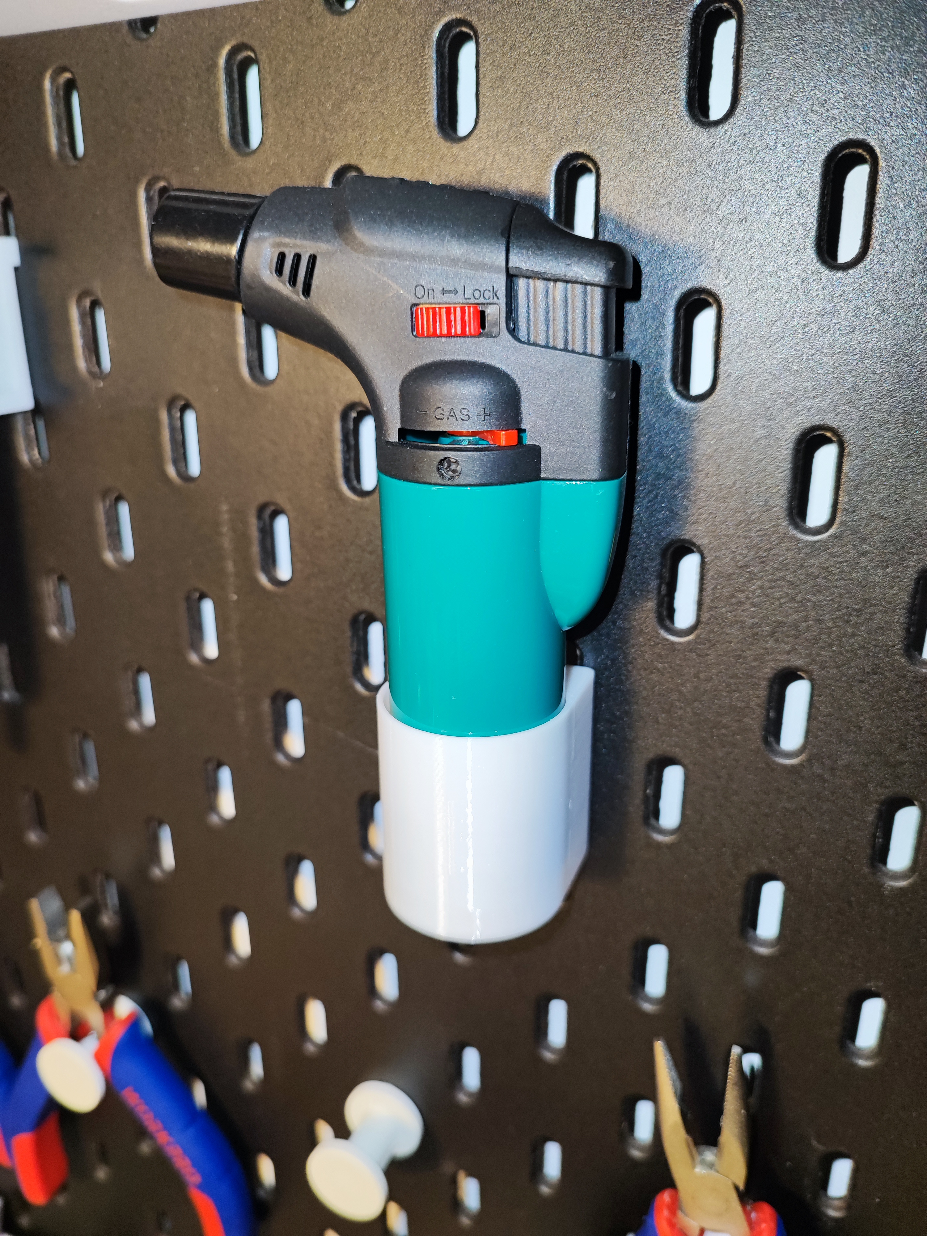 Skadis Halter Feuerzeug / holder lighter