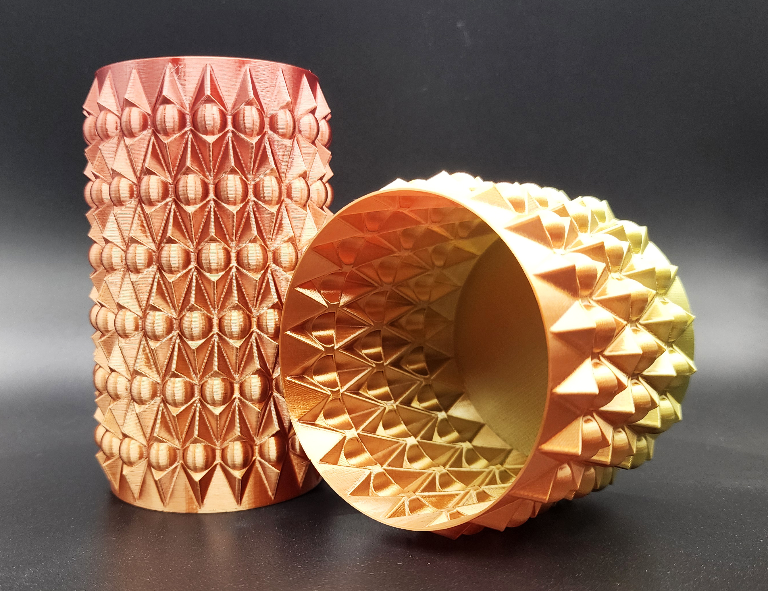 Miniatura 2 do modelo 3D Alien Probe Spiral Vases