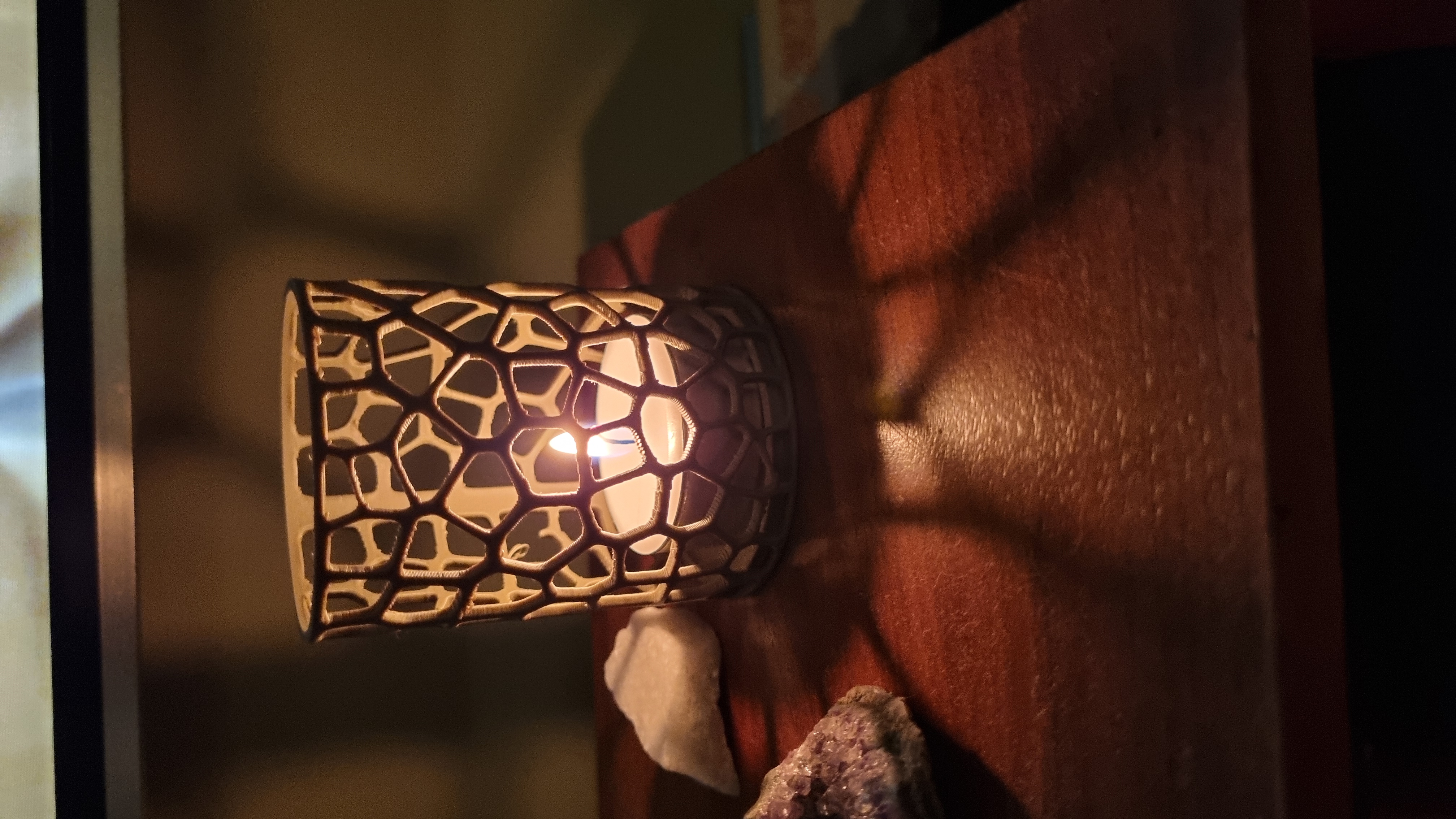 Tea light holder