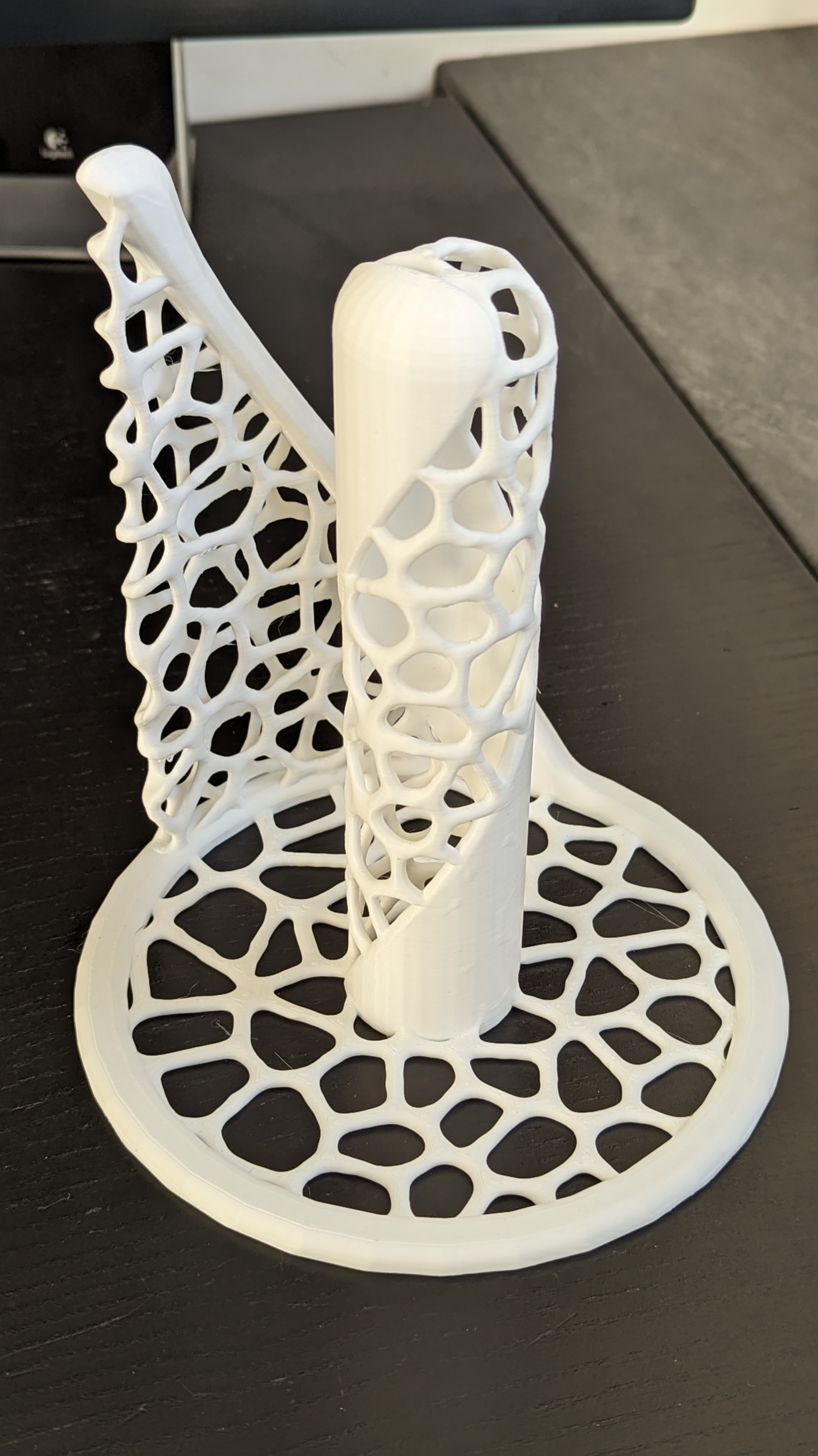 Paper towel Voronoi design