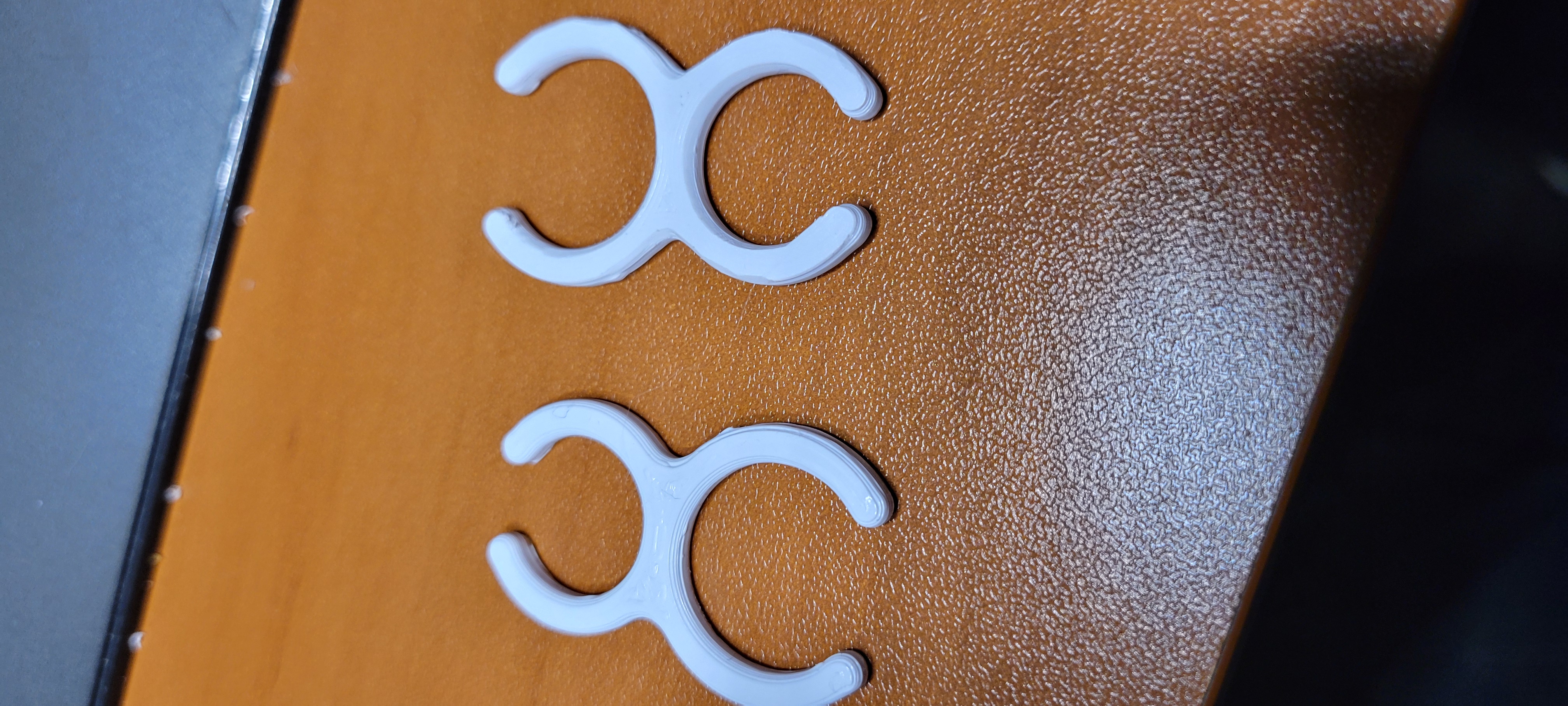 protected Oxygen hose - Clips for CPAP Hose