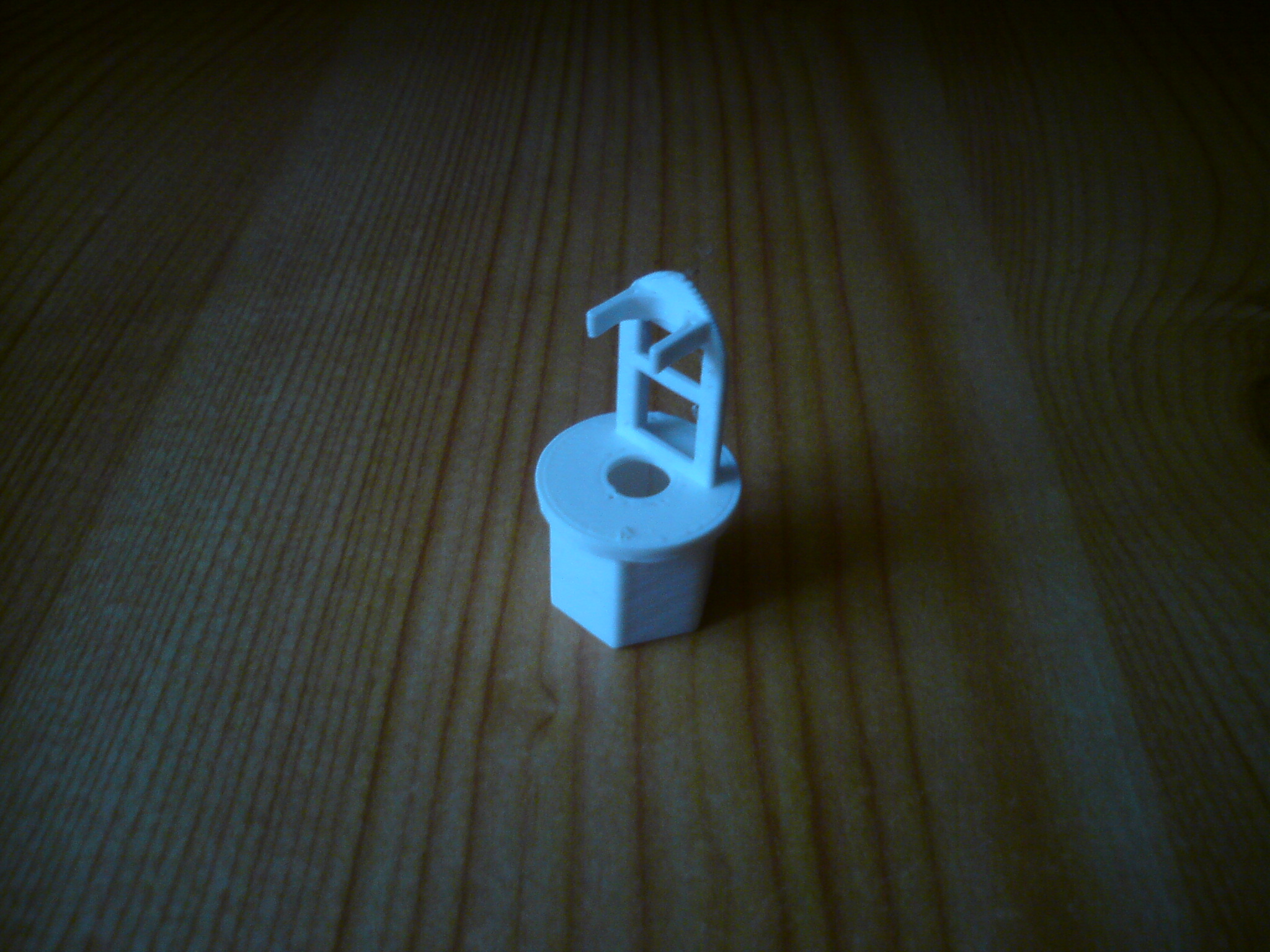 Hardware-Free Radiation Shield Inner Cable Holder