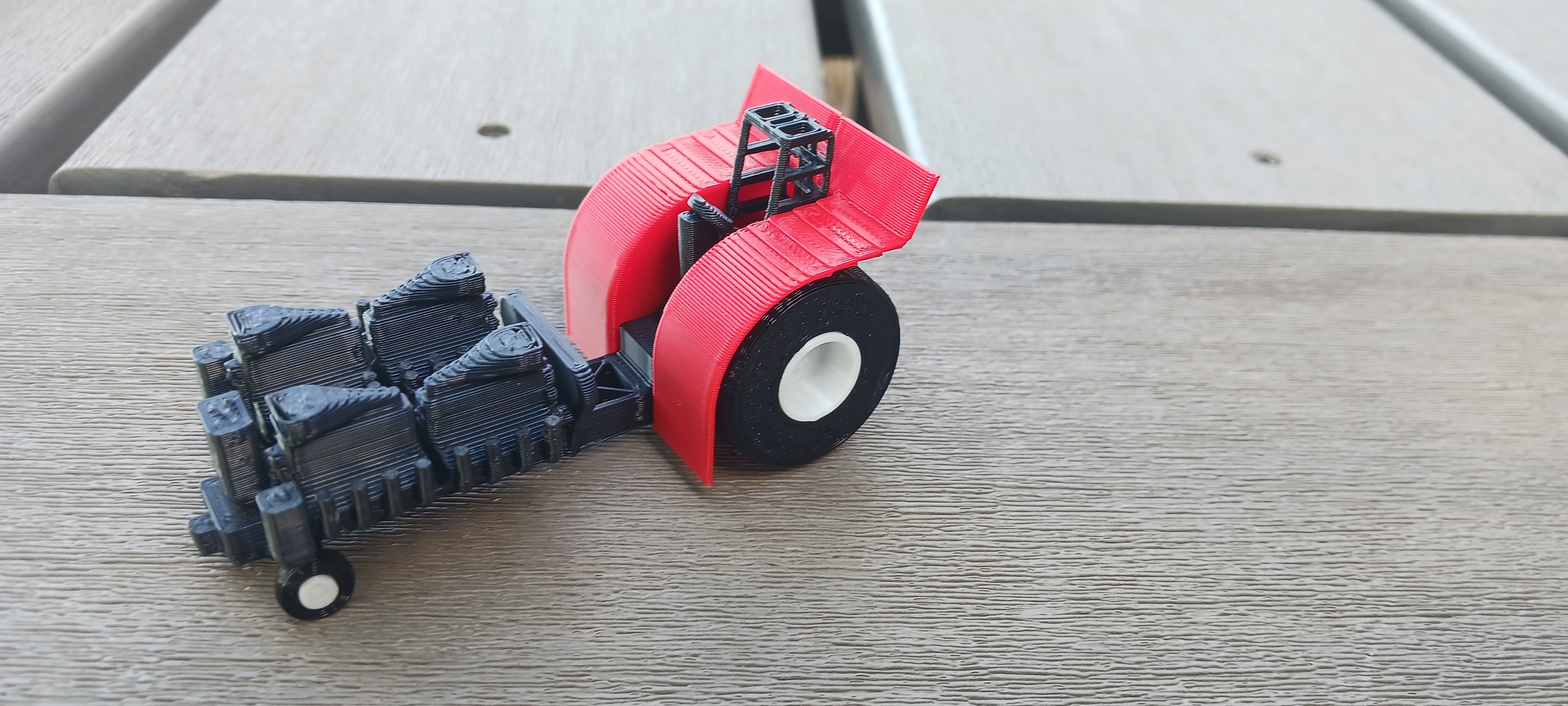 1/64 Scale Super Modified Pulling Tractor — thumbnail 4