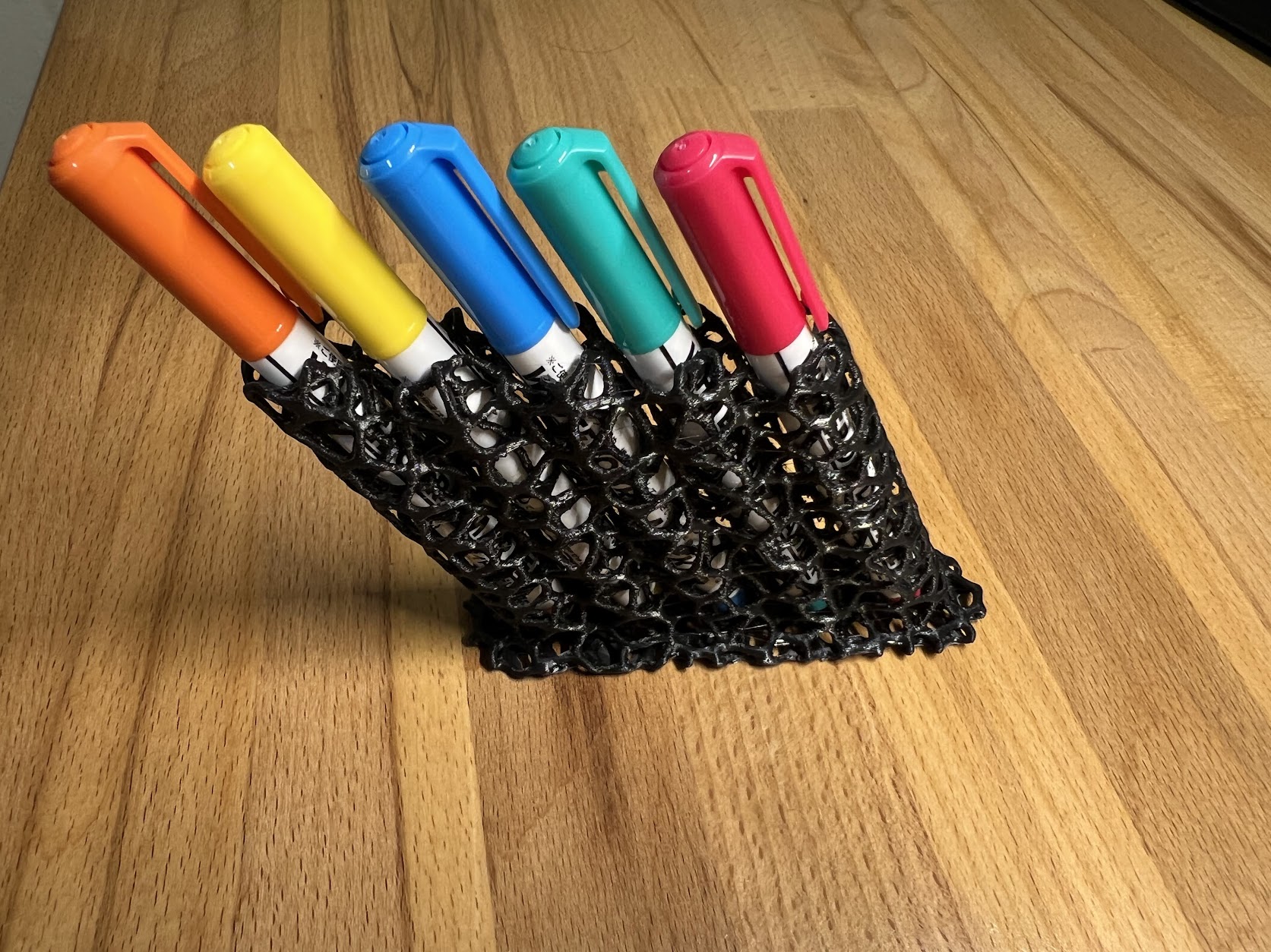 Daiso Marker Holder Voronoi Style