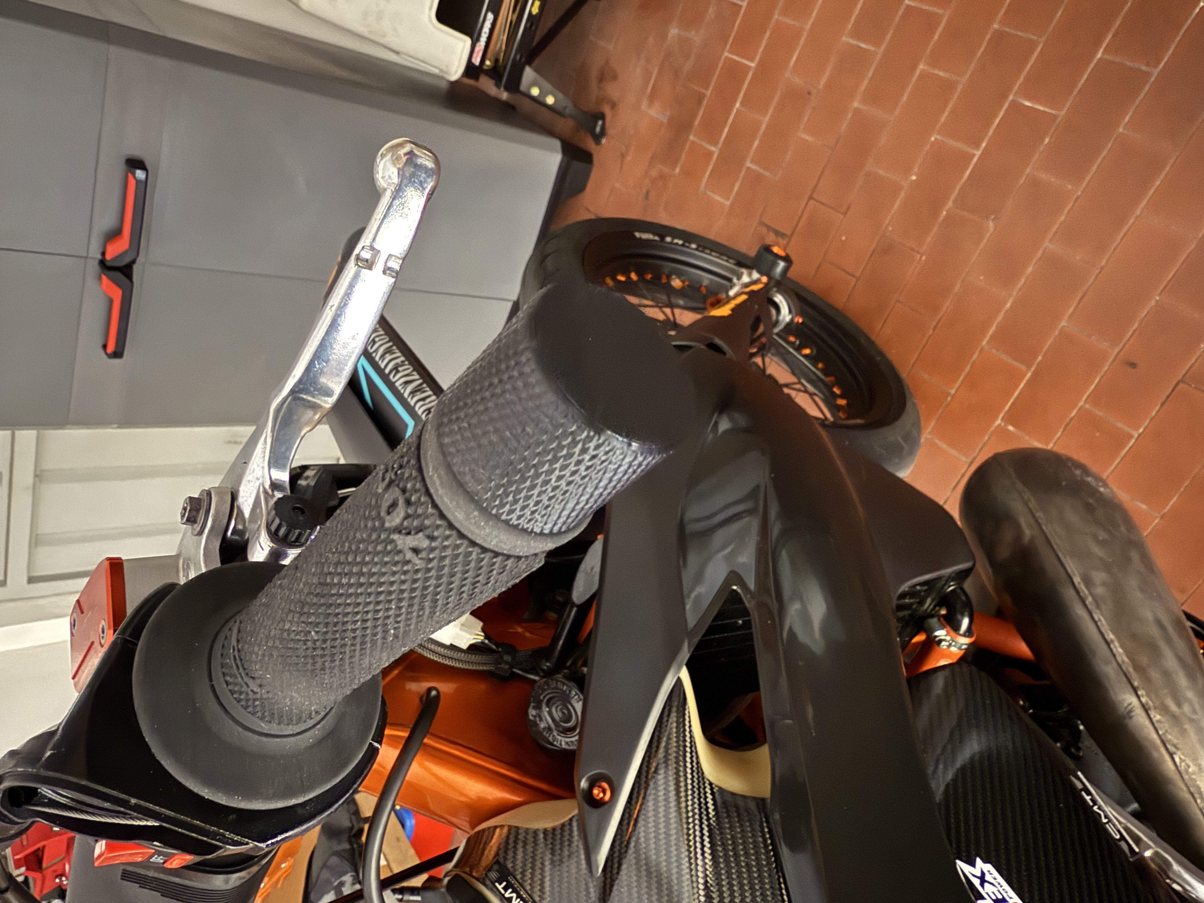 BAR ENDS/ PEGS — thumbnail 2